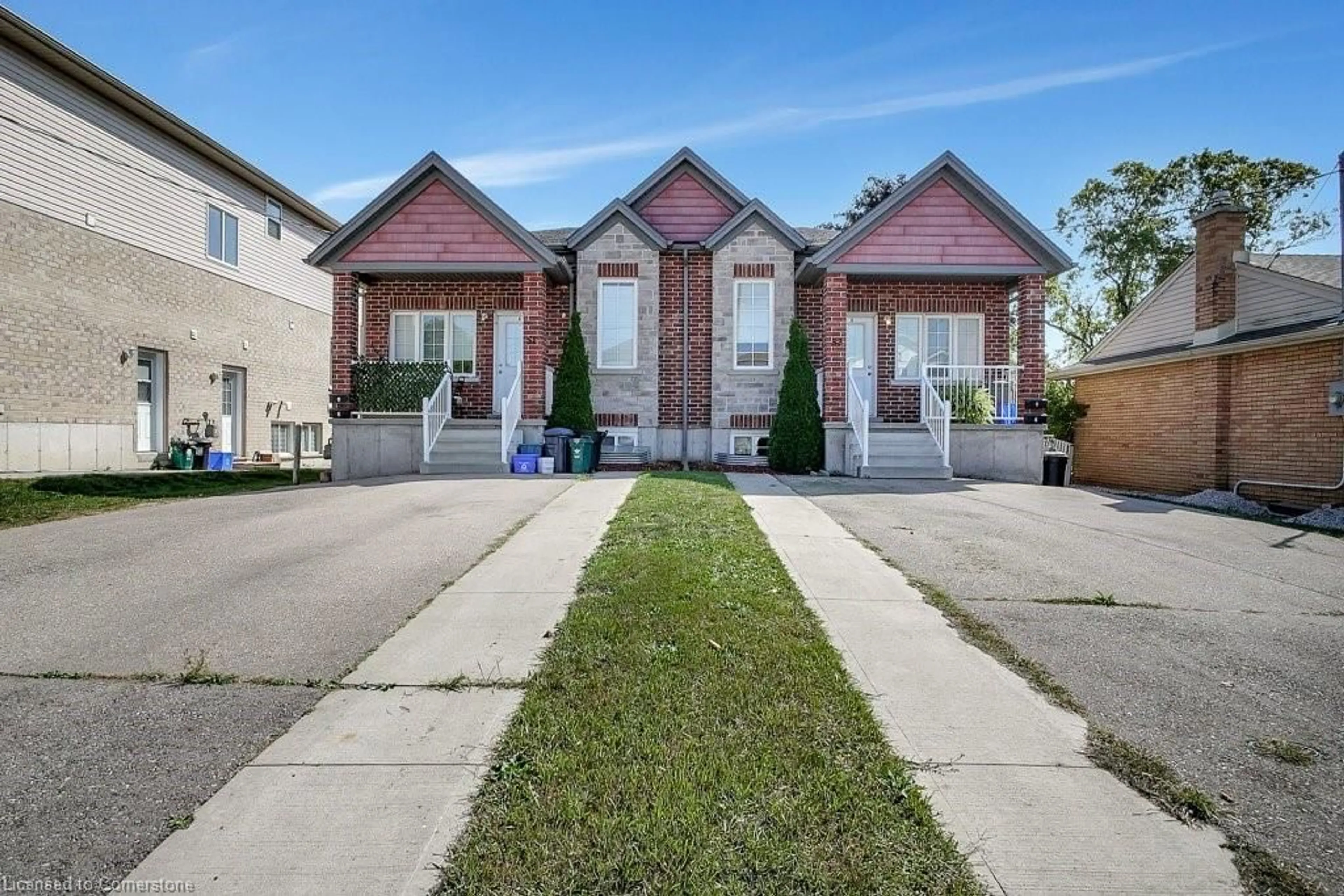 Frontside or backside of a home for 53 Third Ave, Kitchener Ontario N2C 1N7