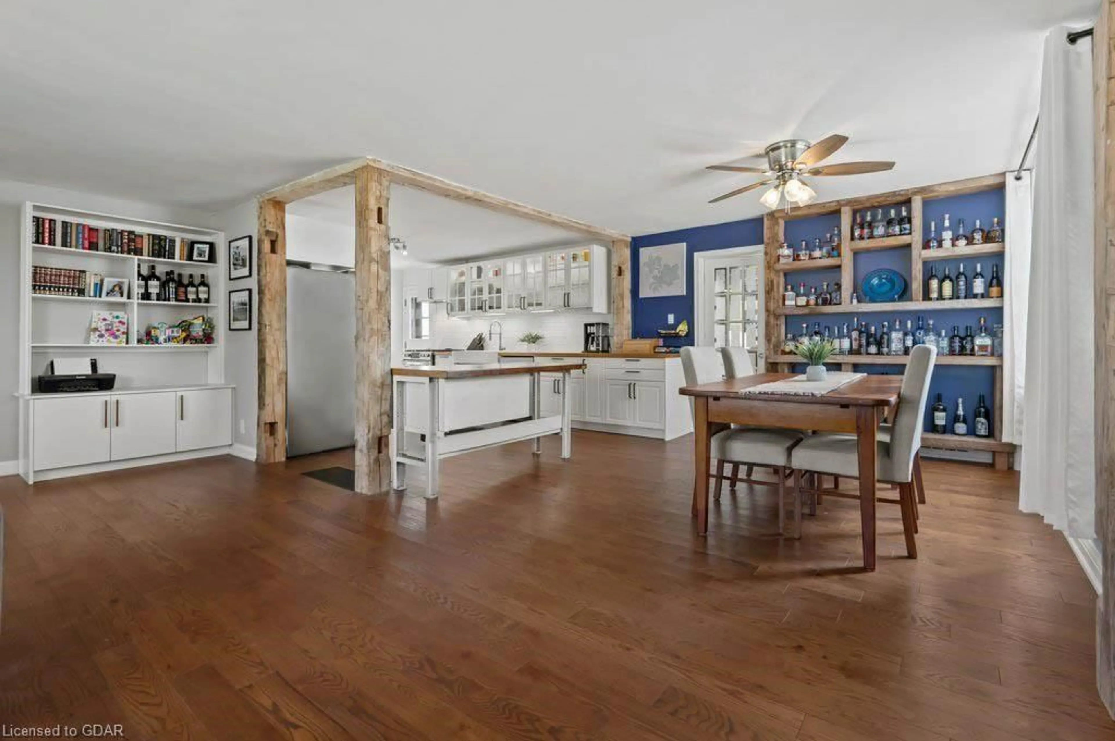 Open concept kitchen for 255 Gowrie St, Fergus Ontario N1M 2H7