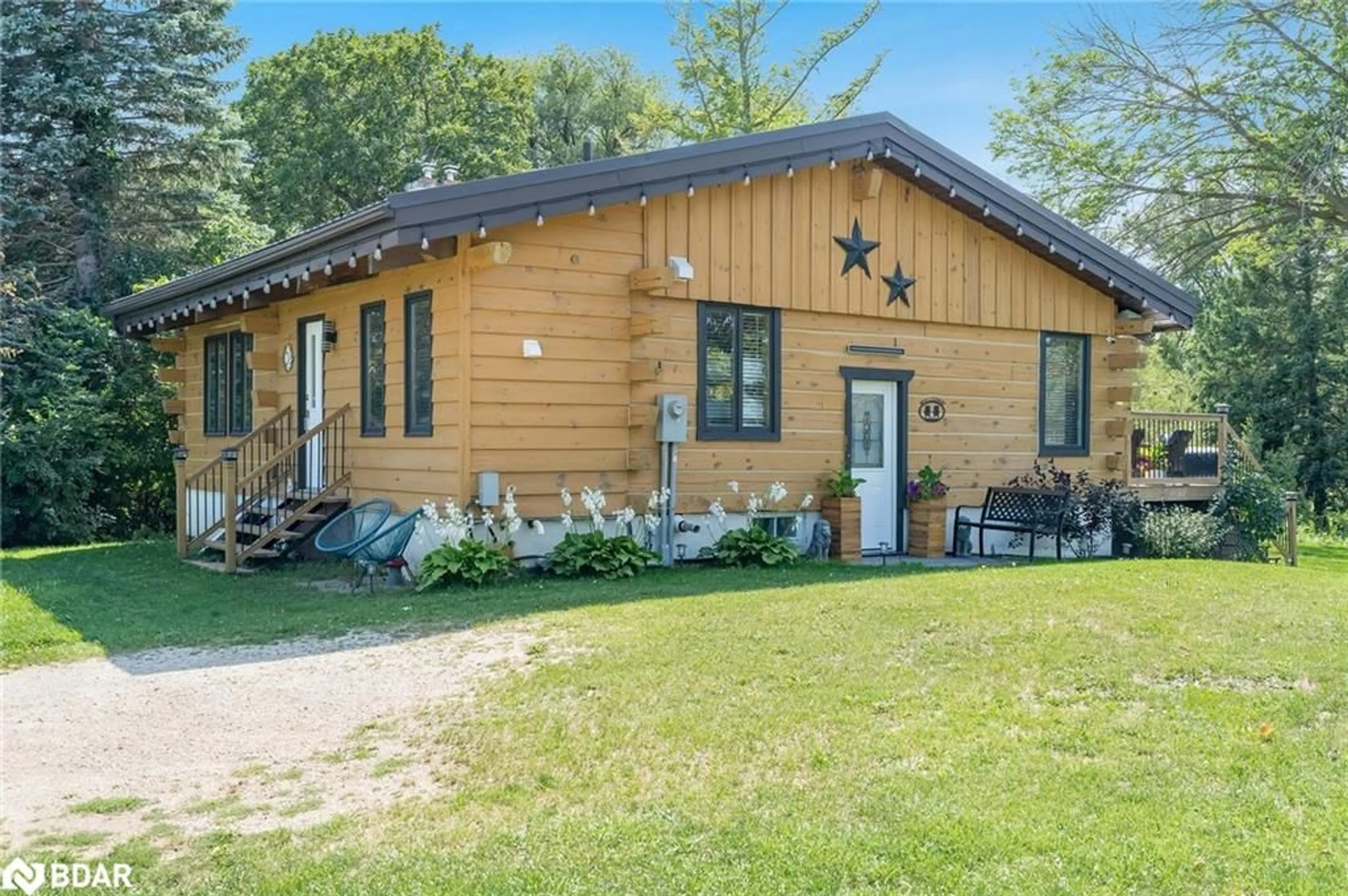 Cottage for 795744 Grey Road 19, The Blue Mountains Ontario L9Y 0P6