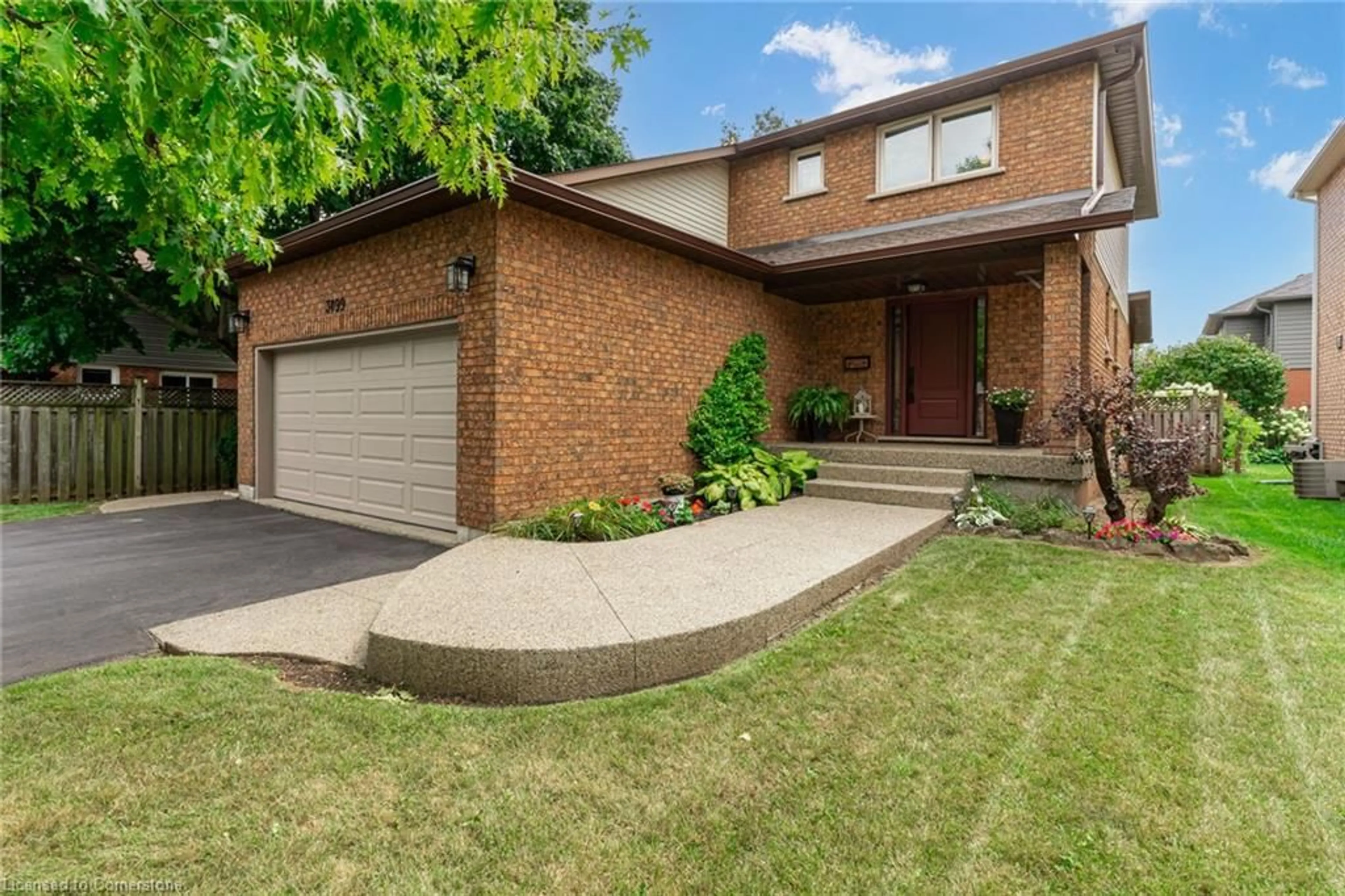 Home with brick exterior material for 3099 Shannon Cres, Oakville Ontario L6L 6B3