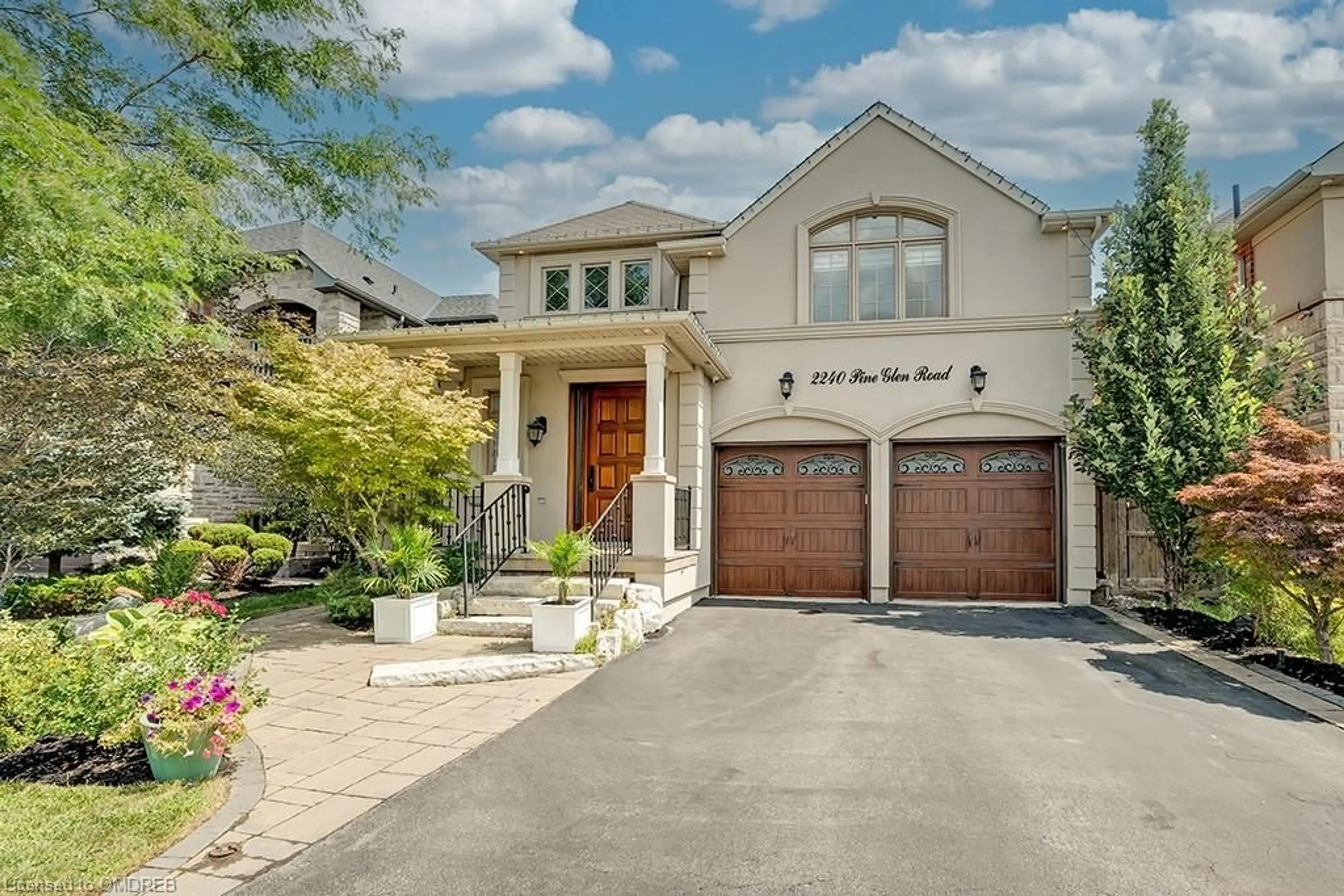 Frontside or backside of a home for 2240 Pine Glen Rd, Oakville Ontario L6M 0G5