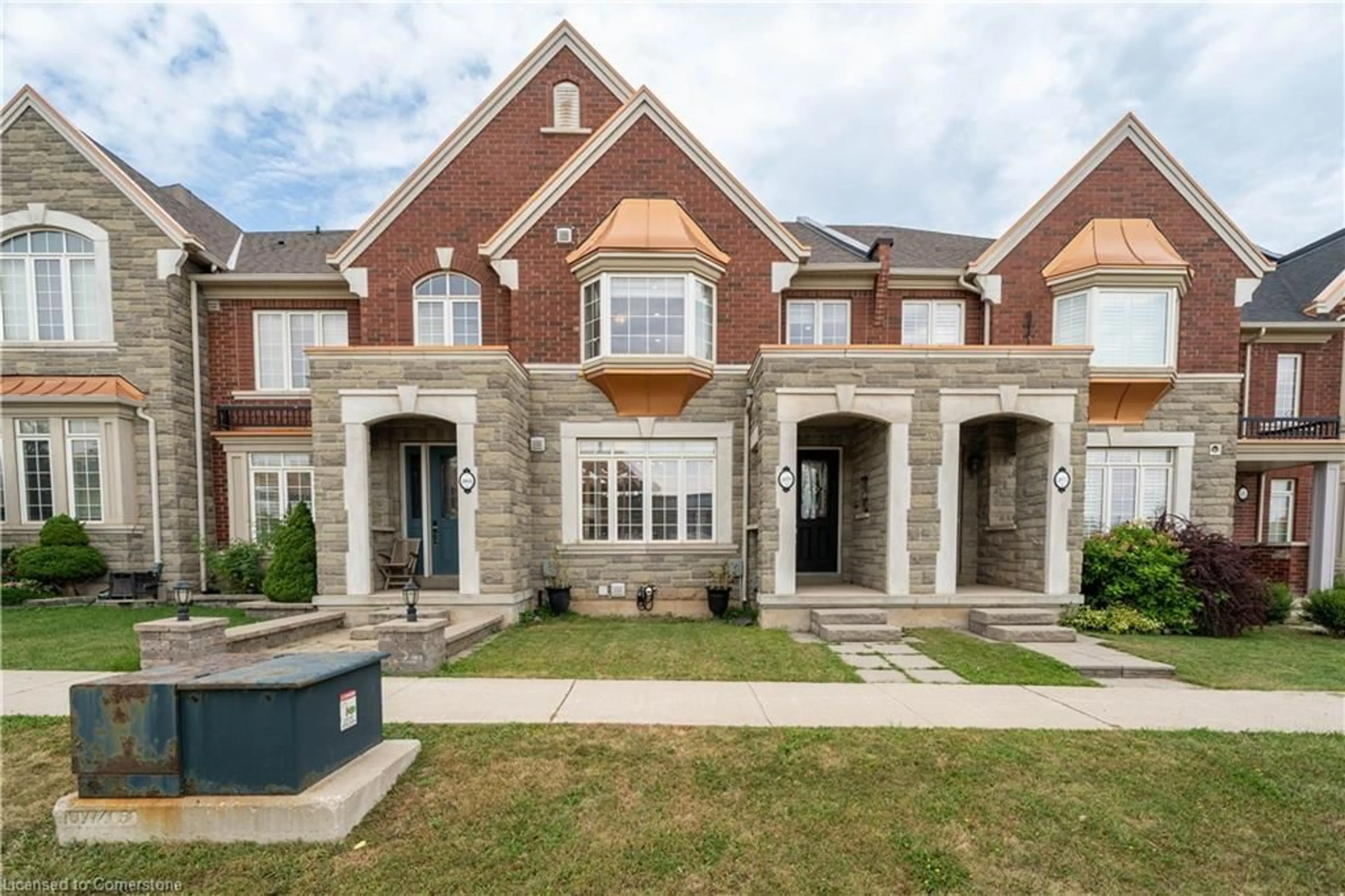 Home with brick exterior material for 3079 Neyagawa Blvd, Oakville Ontario L6M 4L7