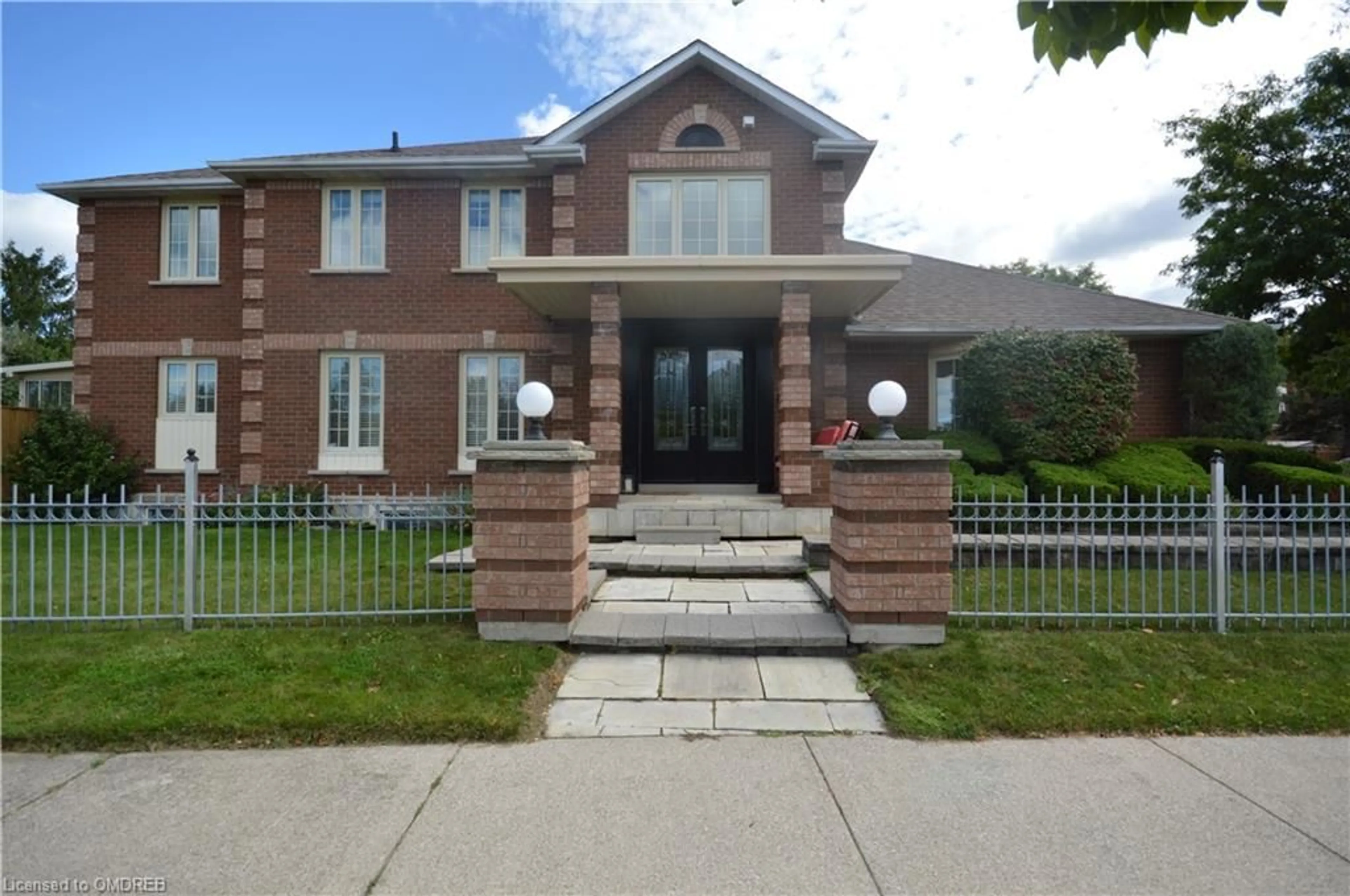 Home with brick exterior material for 1 Lone Oak Ave, Brampton Ontario L6S 5V5