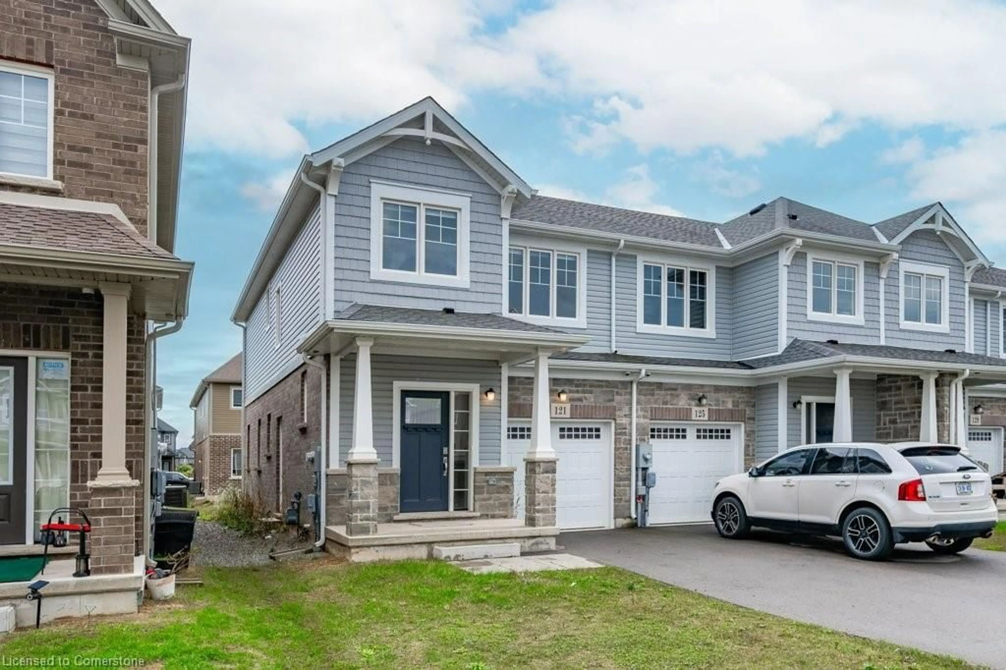 A pic from exterior of the house or condo for 121 Sunflower Pl, Welland Ontario L3C 0H9