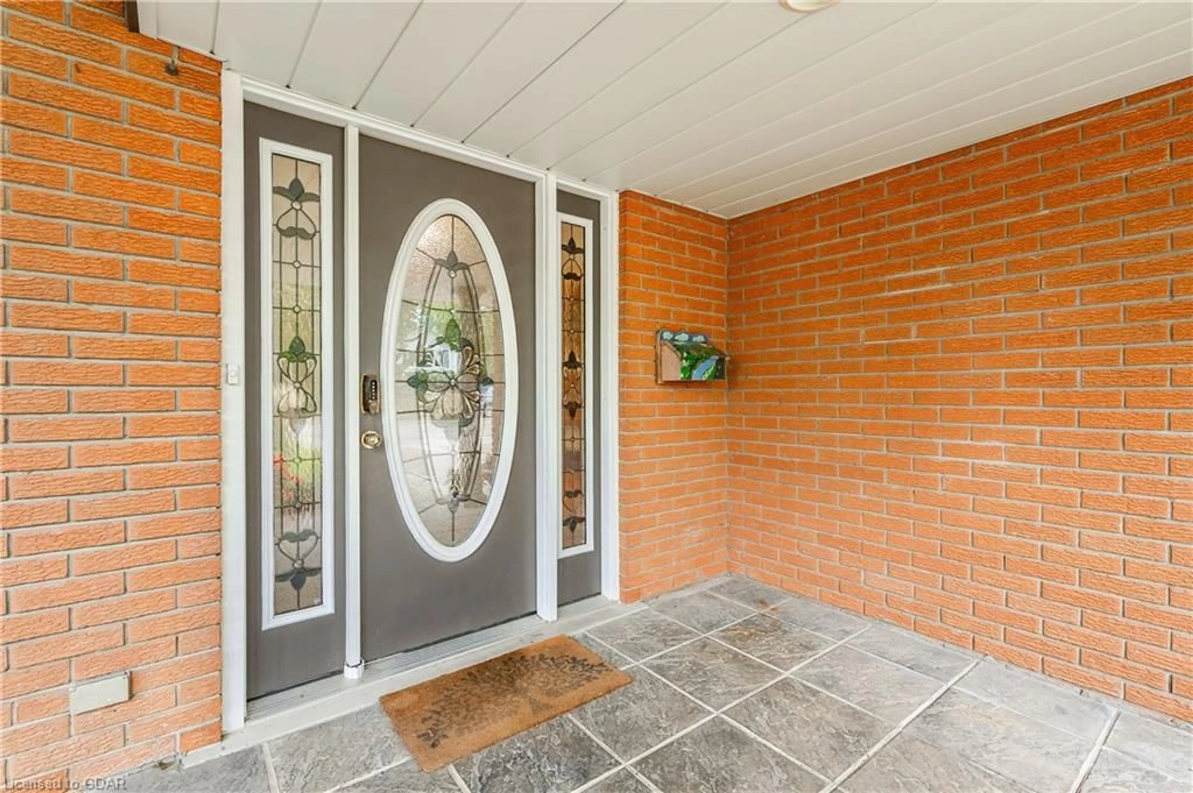 Indoor entryway, wood floors for 70 Forest St, Guelph Ontario N1G 1H9