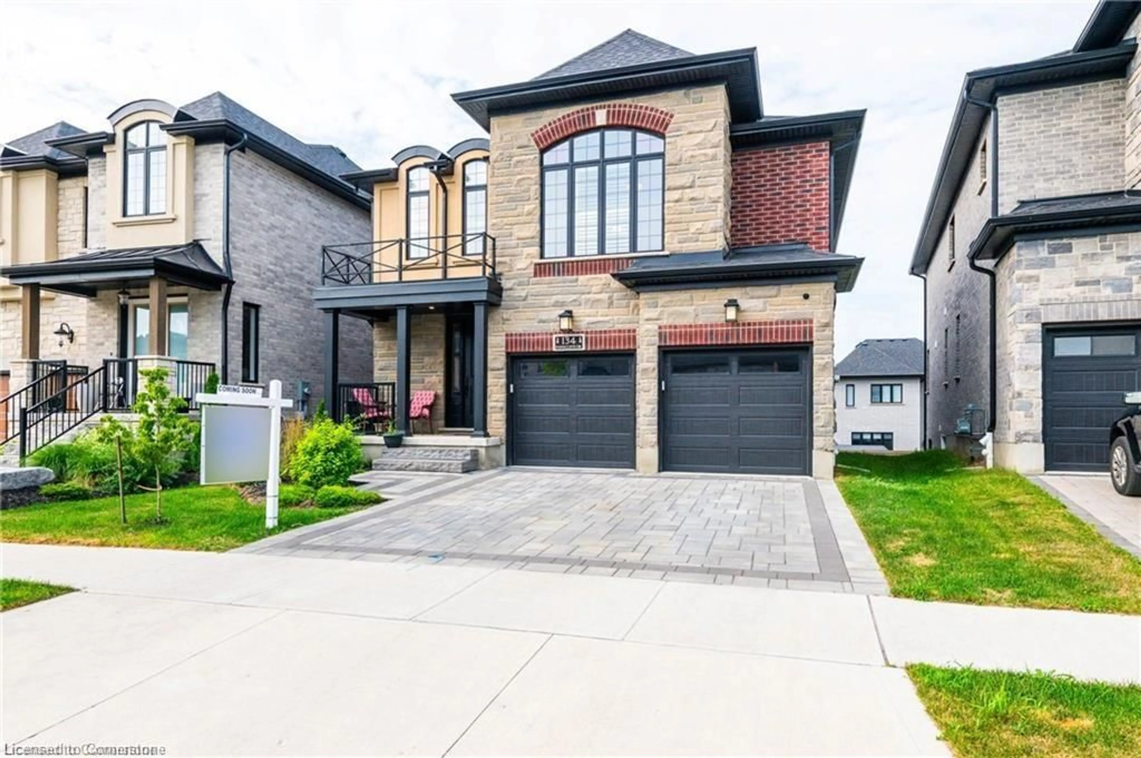 Home with brick exterior material for 134 Pondcliffe Dr, Kitchener Ontario N2P 2R3