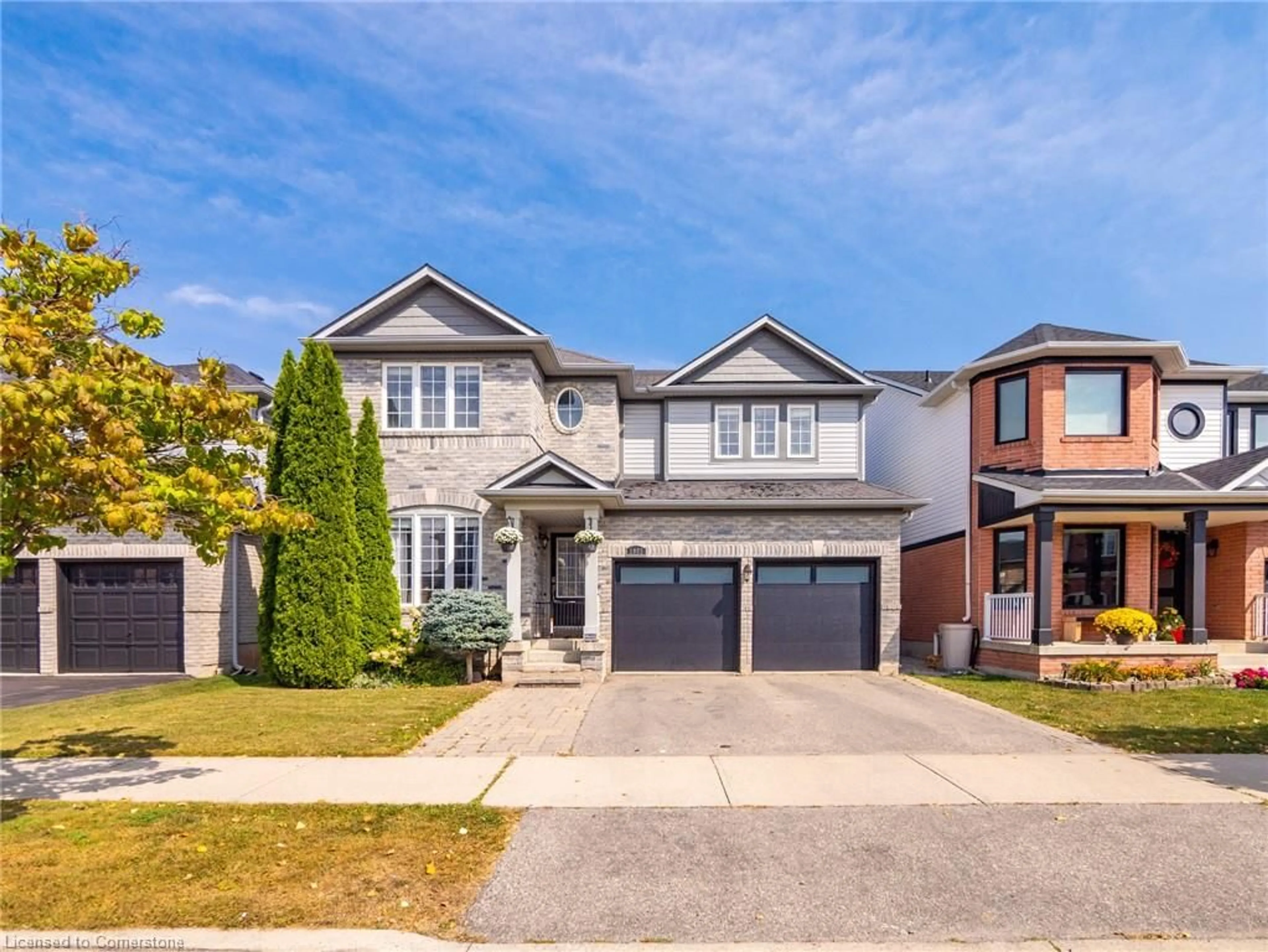 Frontside or backside of a home, the street view for 1005 Holdsworth Cres, Milton Ontario L9T 0C3