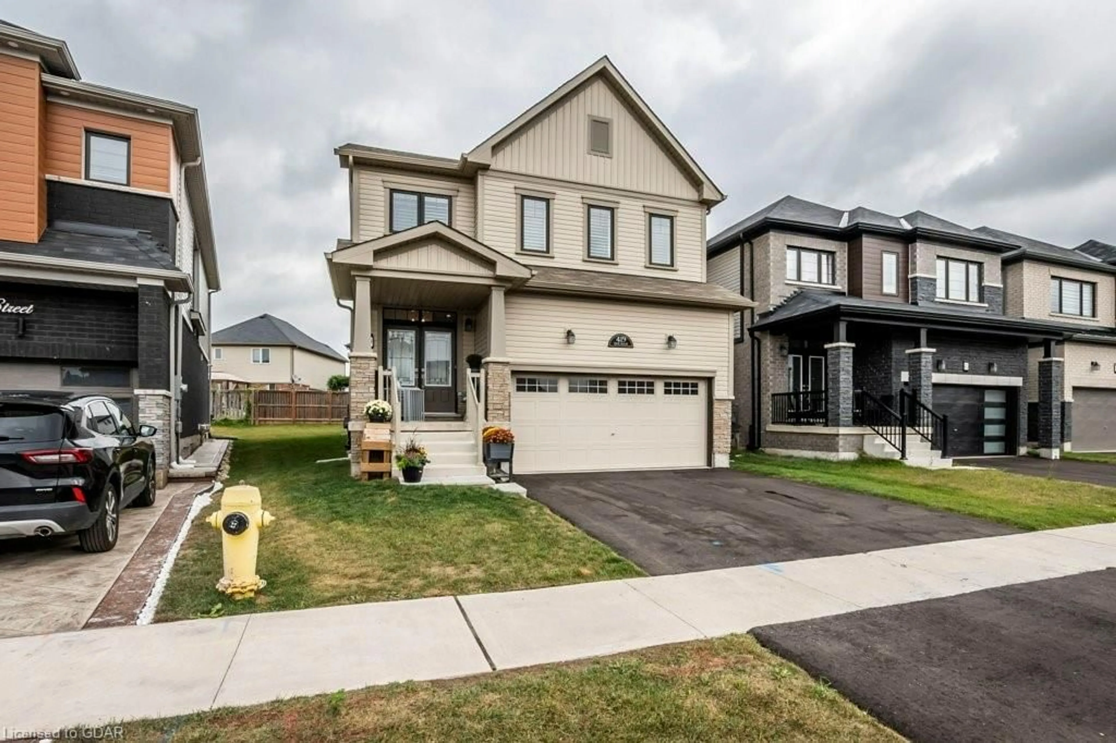 Frontside or backside of a home, the street view for 419 Dolman Street, Breslau Ontario N0B 1M0