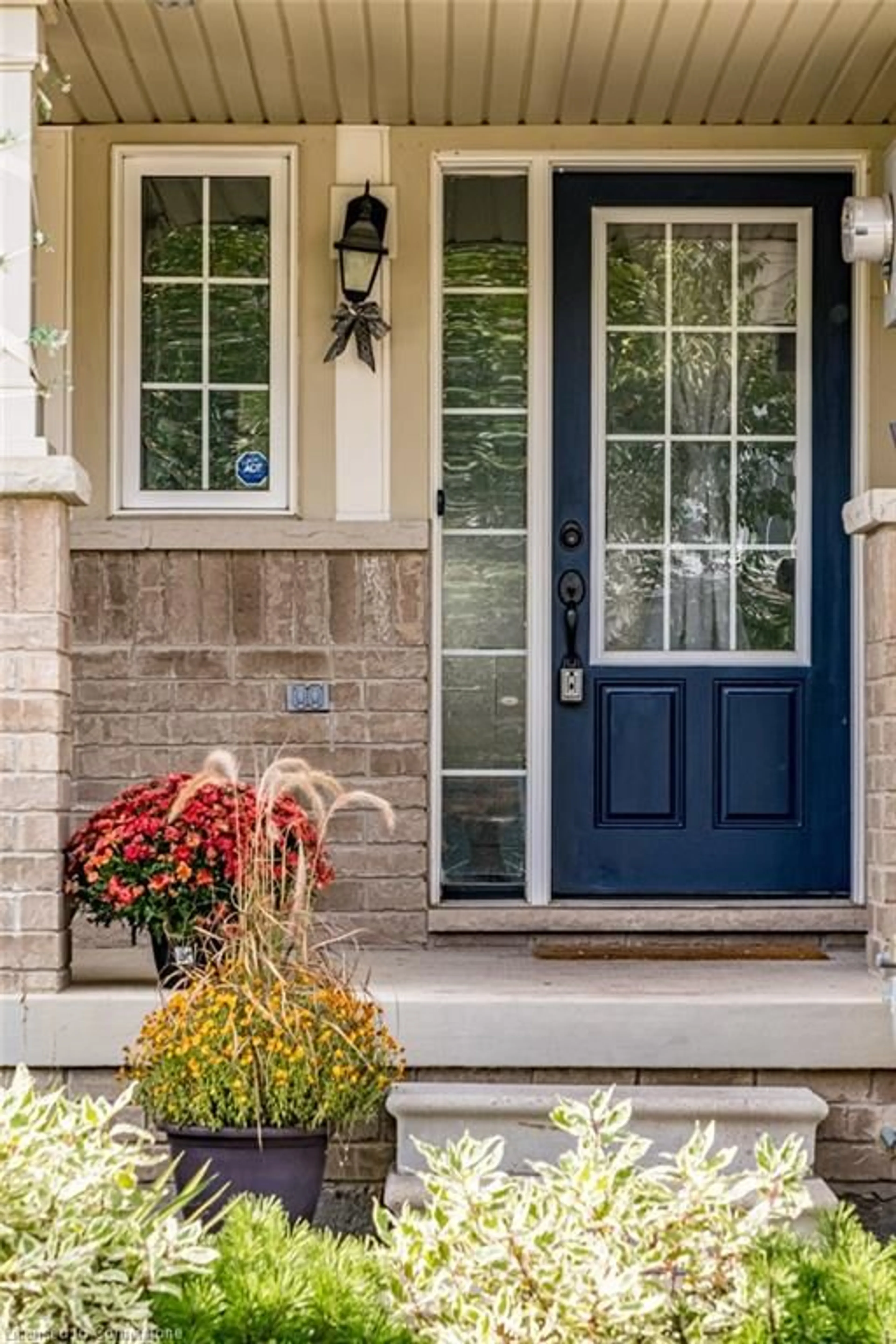 Indoor entryway for 21 Lynch Cres, Binbrook Ontario L0R 1C0