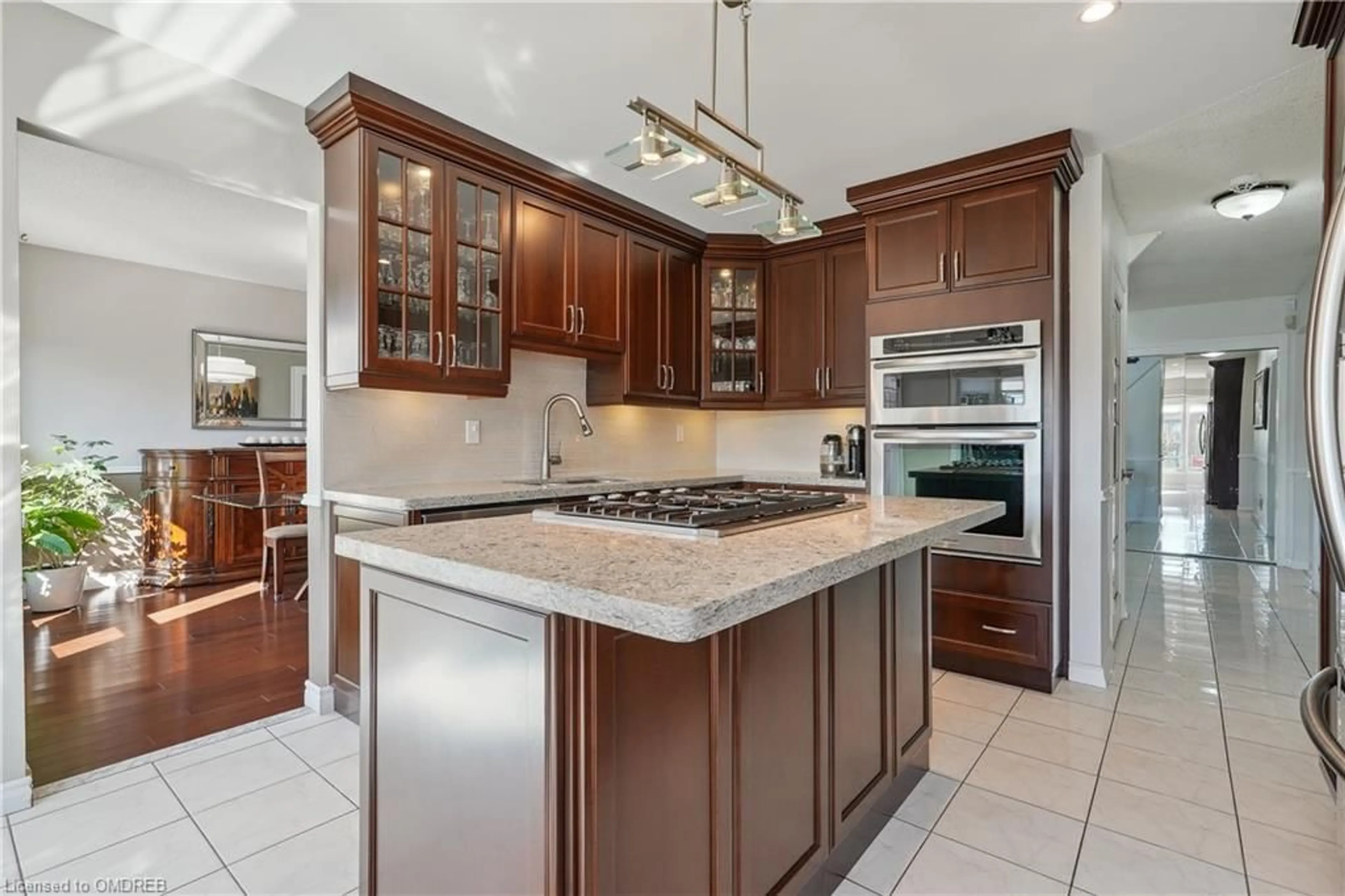 Open concept kitchen for 1008 Glenbrook Ave, Oakville Ontario L6H 3Z8