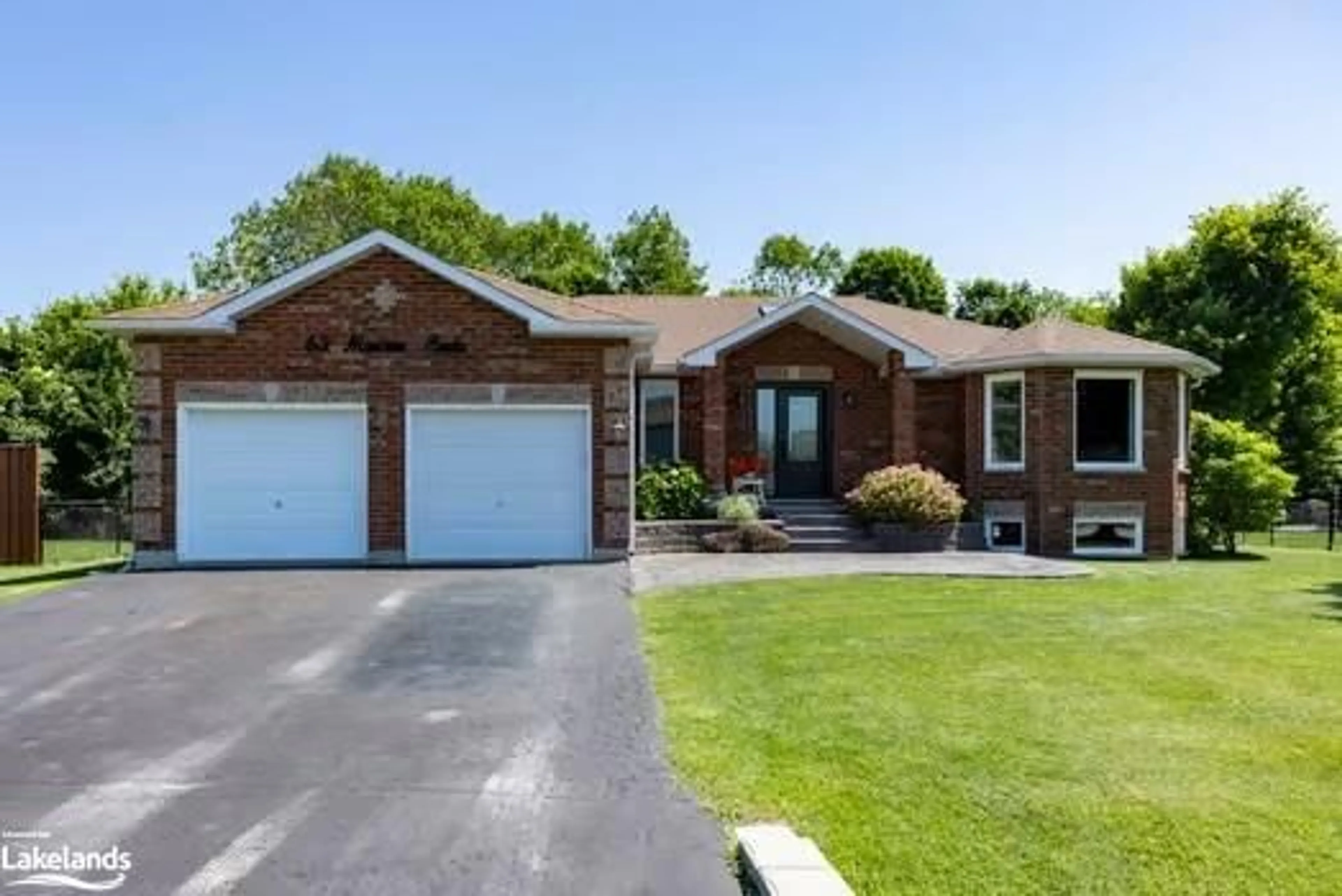 Frontside or backside of a home, cottage for 63 Marlow Cir, Hillsdale Ontario L0L 1V0