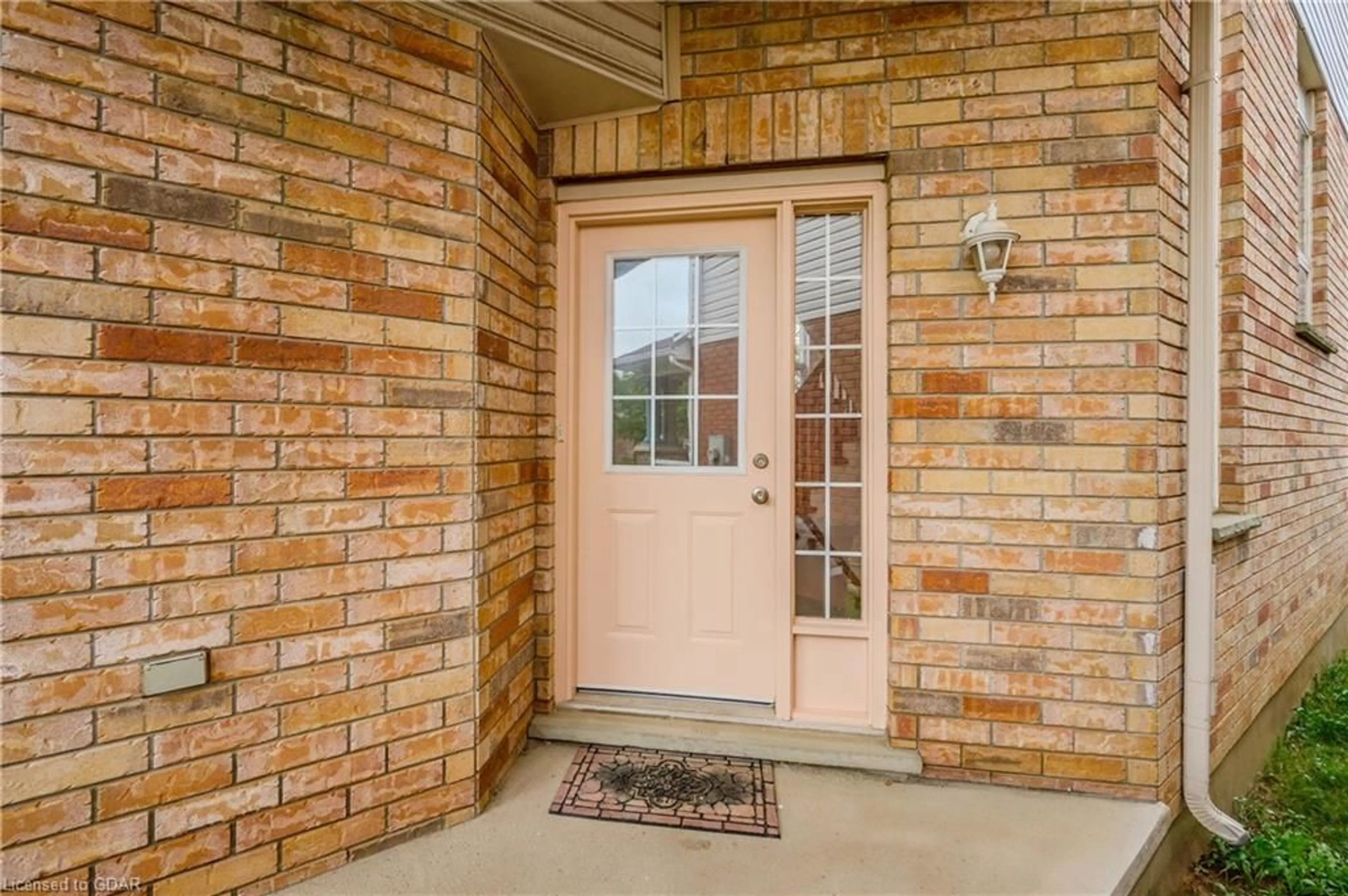 Indoor entryway, wood floors for 4 Darling Cres, Guelph Ontario N1L 1P9