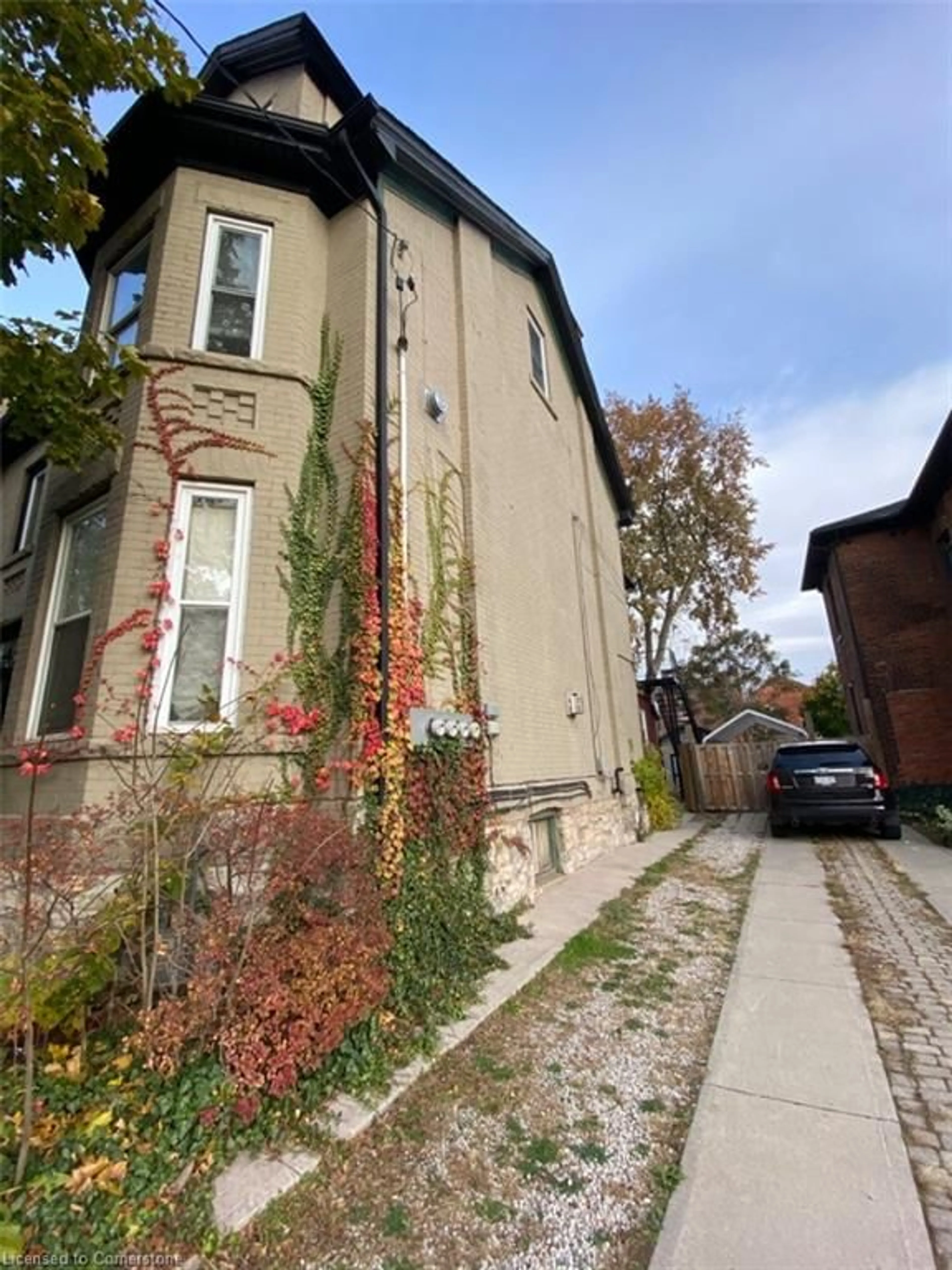 Frontside or backside of a home, the street view for 103 Victoria Ave, Hamilton Ontario L8N 2S9