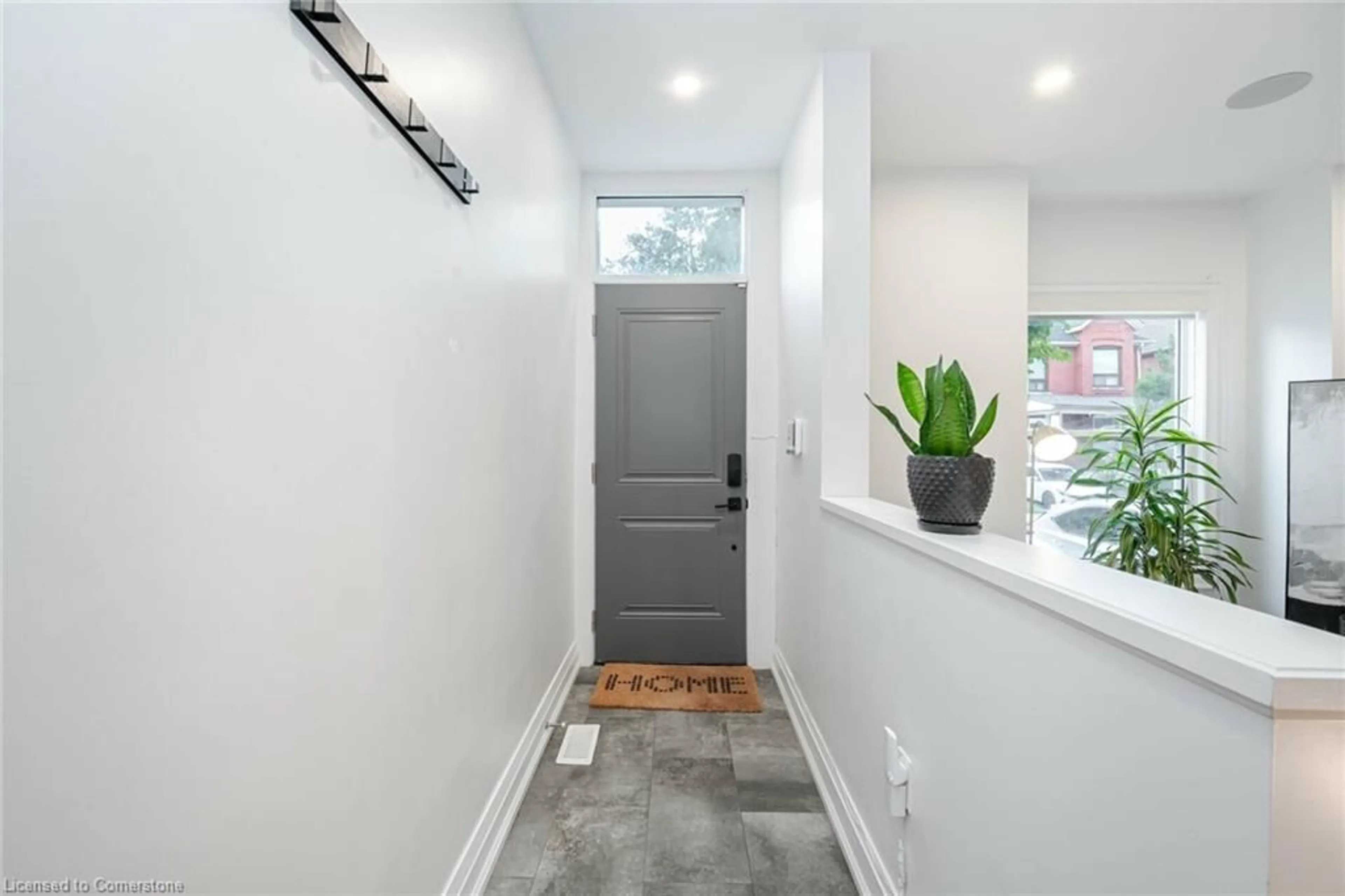 Indoor entryway for 99 Francis St, Hamilton Ontario L8L 3V4