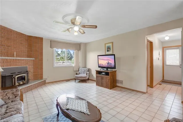 Additional property image - 2 Mark Pl