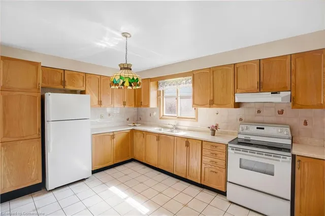 Additional property image - 2 Mark Pl