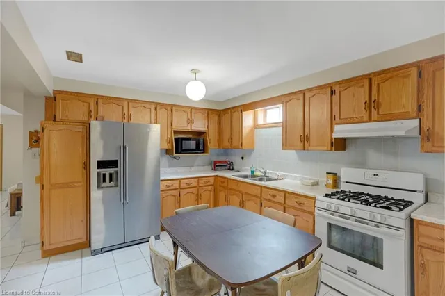 Additional property image - 2 Mark Pl