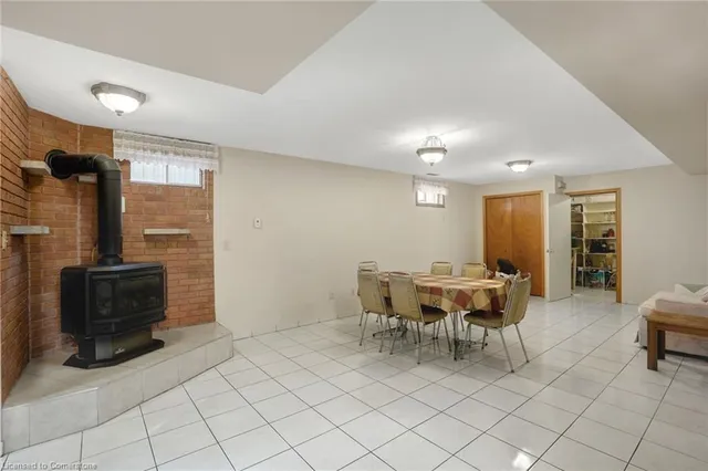 Additional property image - 2 Mark Pl