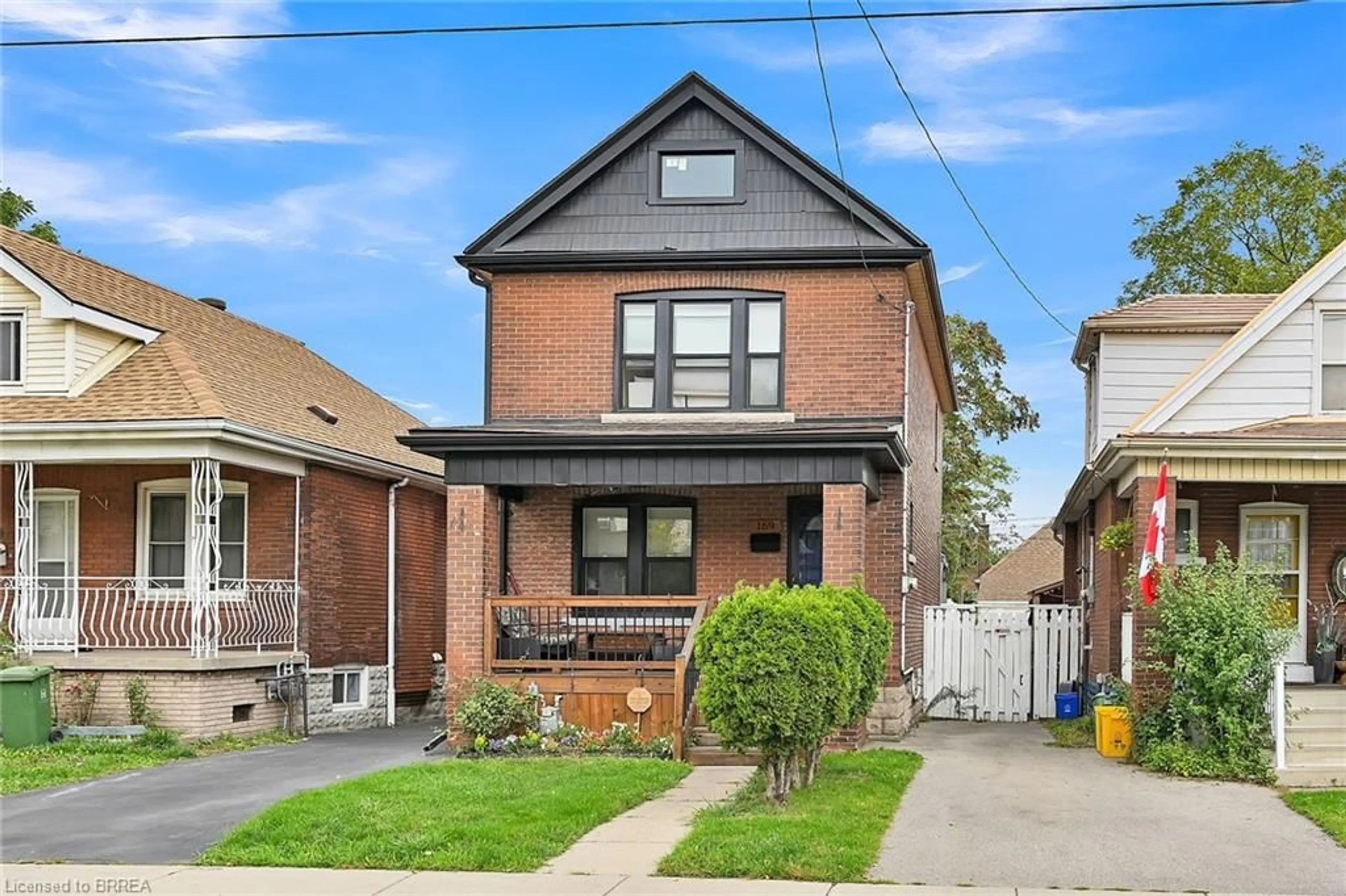 Frontside or backside of a home for 169 Connaught Ave, Hamilton Ontario L8L 6Z4