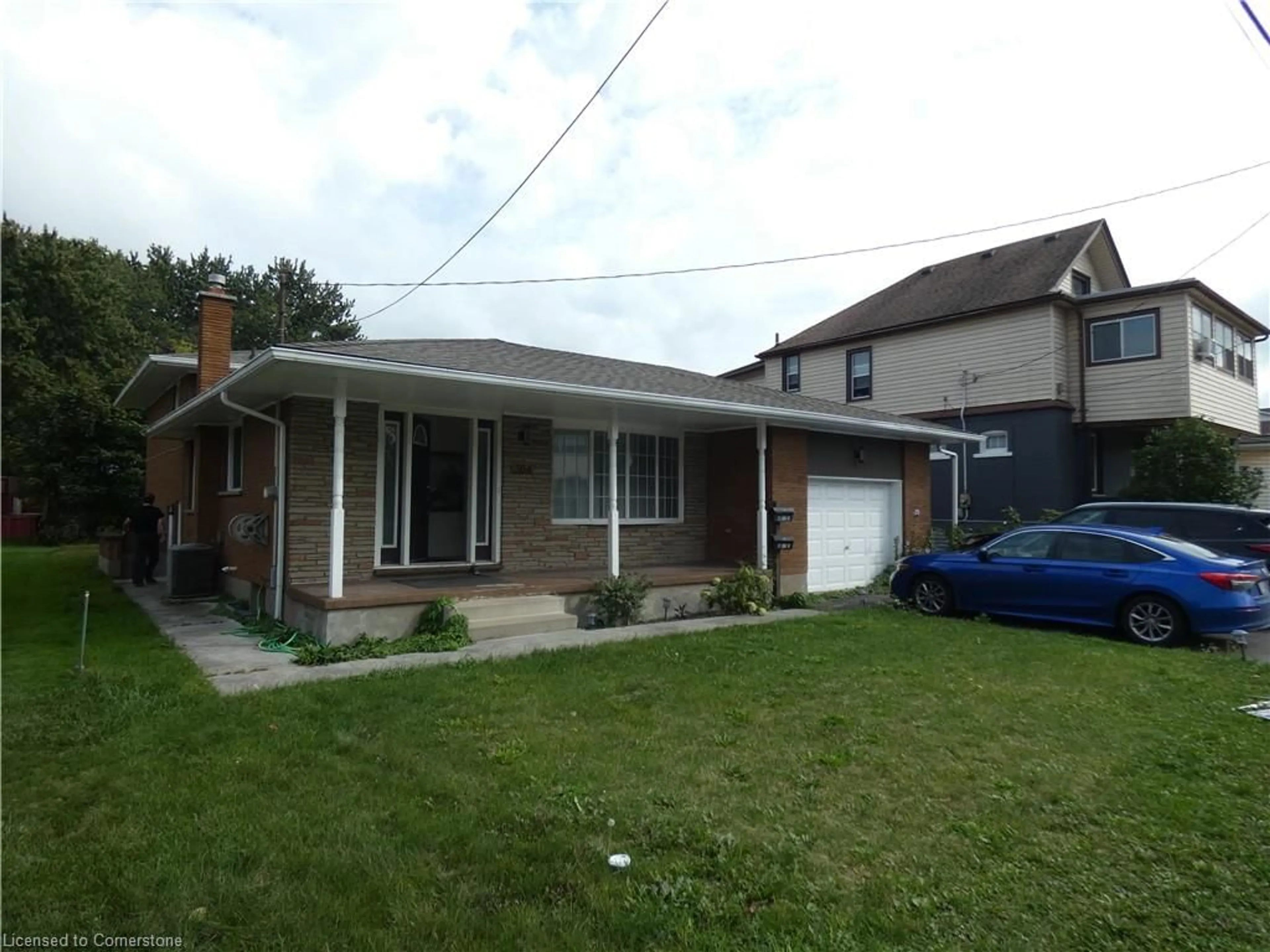 Frontside or backside of a home for 304 Niagara St, Welland Ontario L3C 1K6