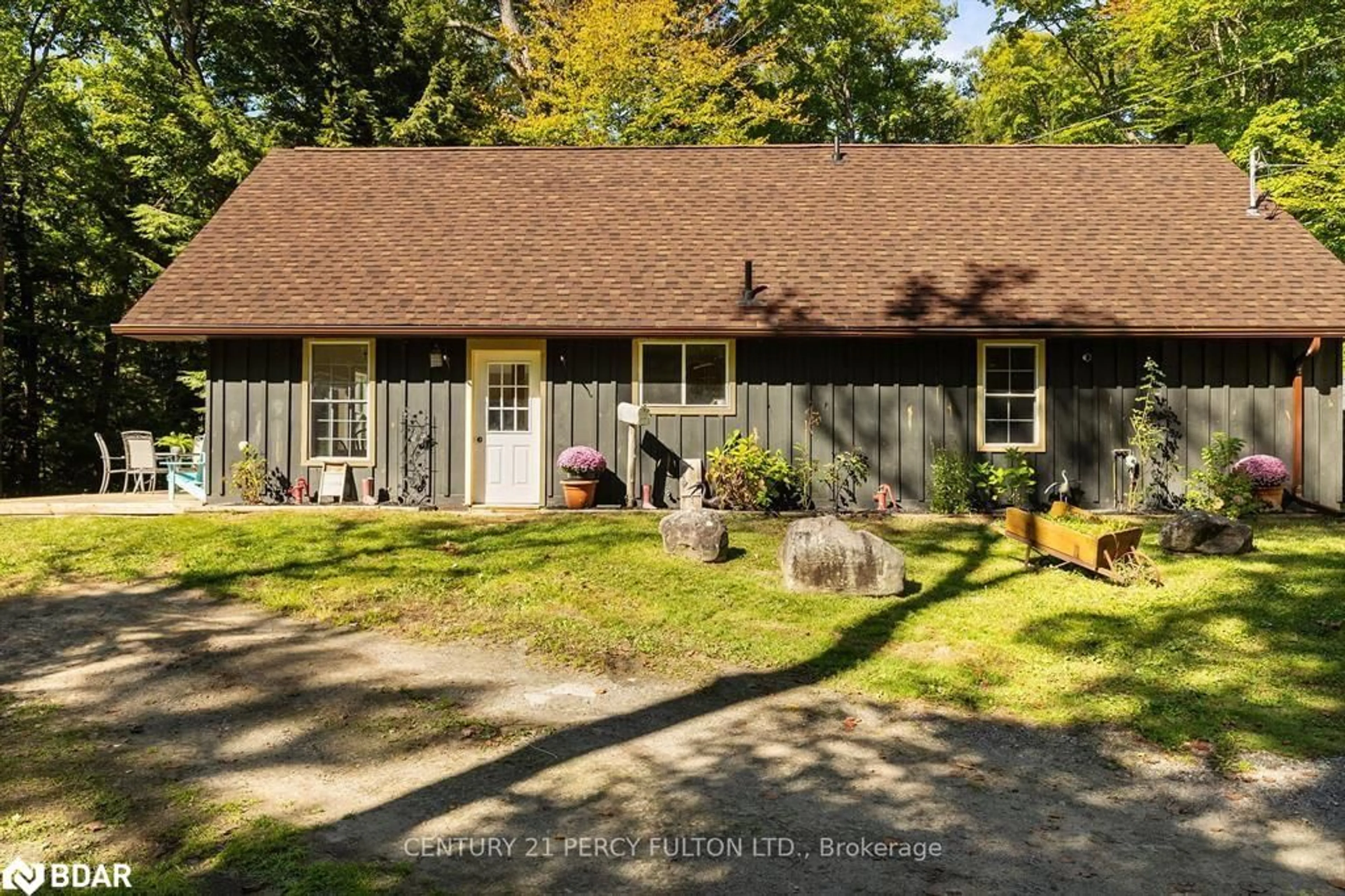 Frontside or backside of a home for 1150 Whites Rd, Port Carling Ontario P0B 1J0