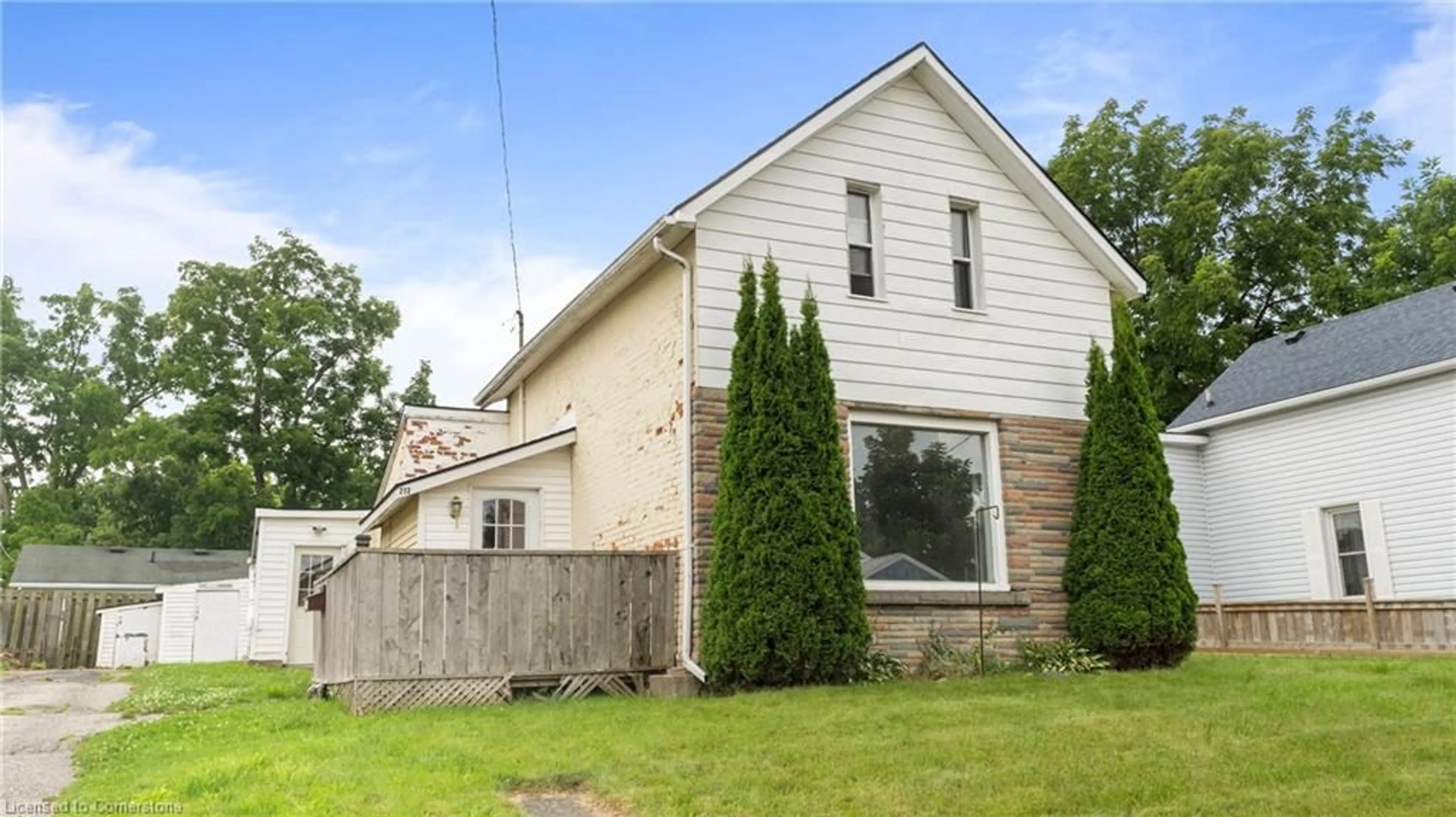 Frontside or backside of a home, cottage for 212 Grove St, Simcoe Ontario N3Y 1K6