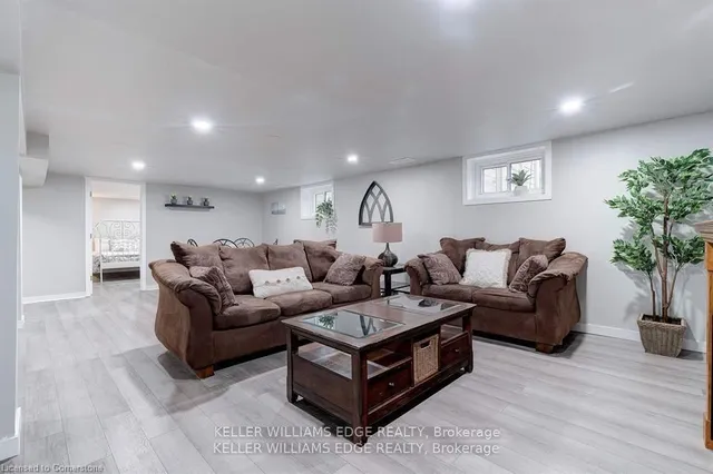 Additional property image - 17 Dundas St