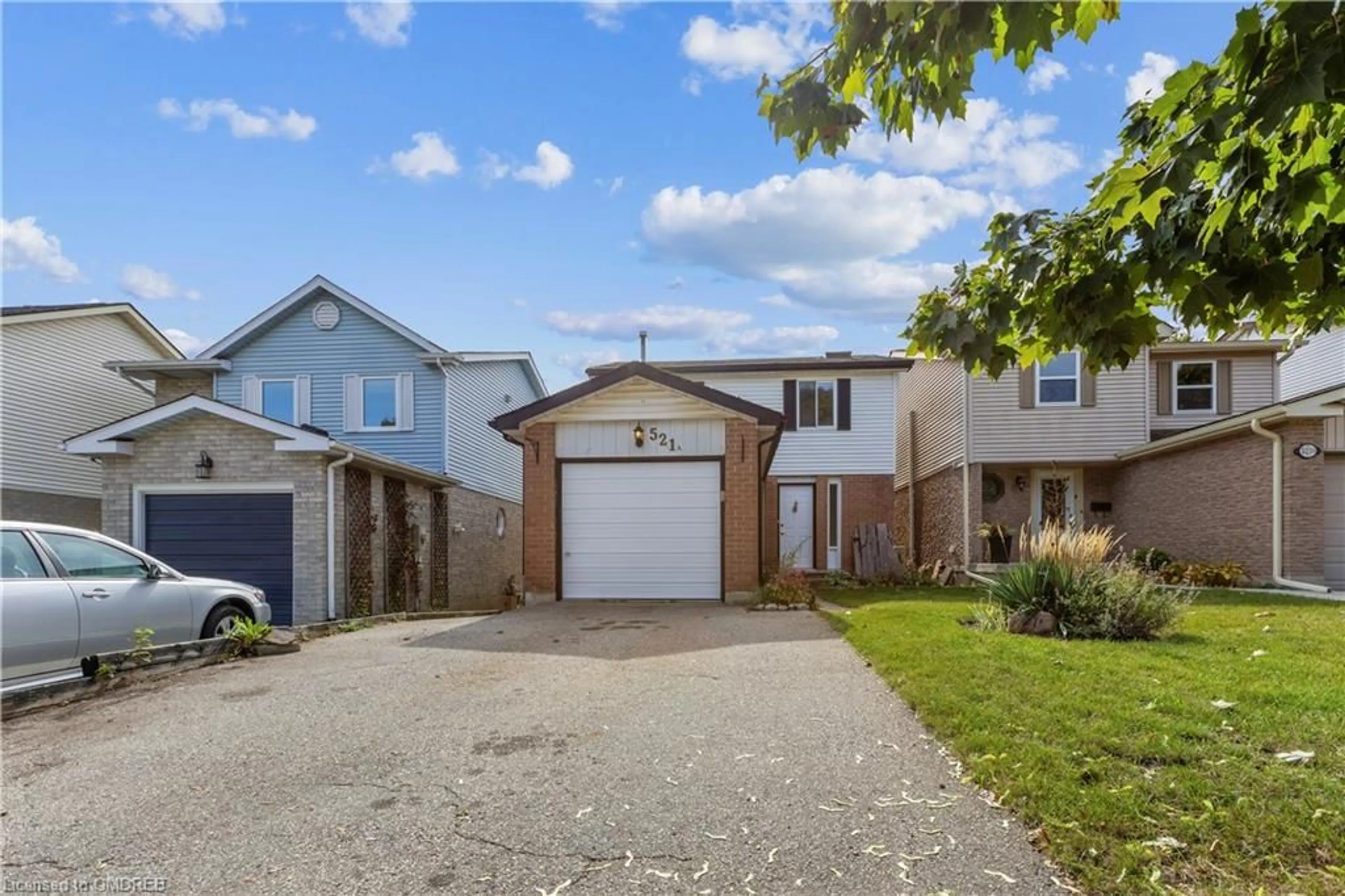 Frontside or backside of a home for 521 Rosemeadow Cres #A, Waterloo Ontario N2T 2A5