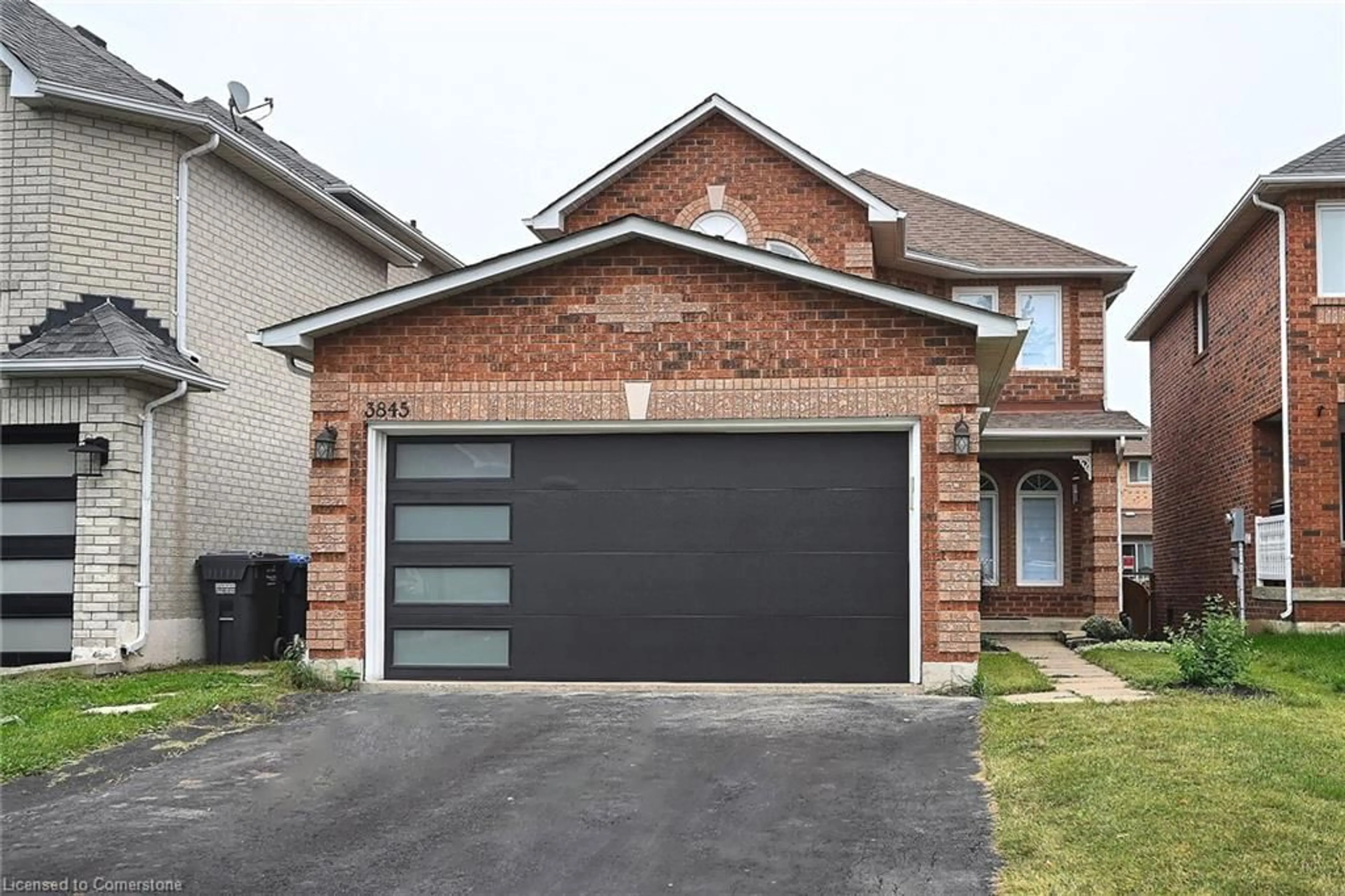 Home with brick exterior material for 3845 Althorpe Cir, Mississauga Ontario L5N 7G5