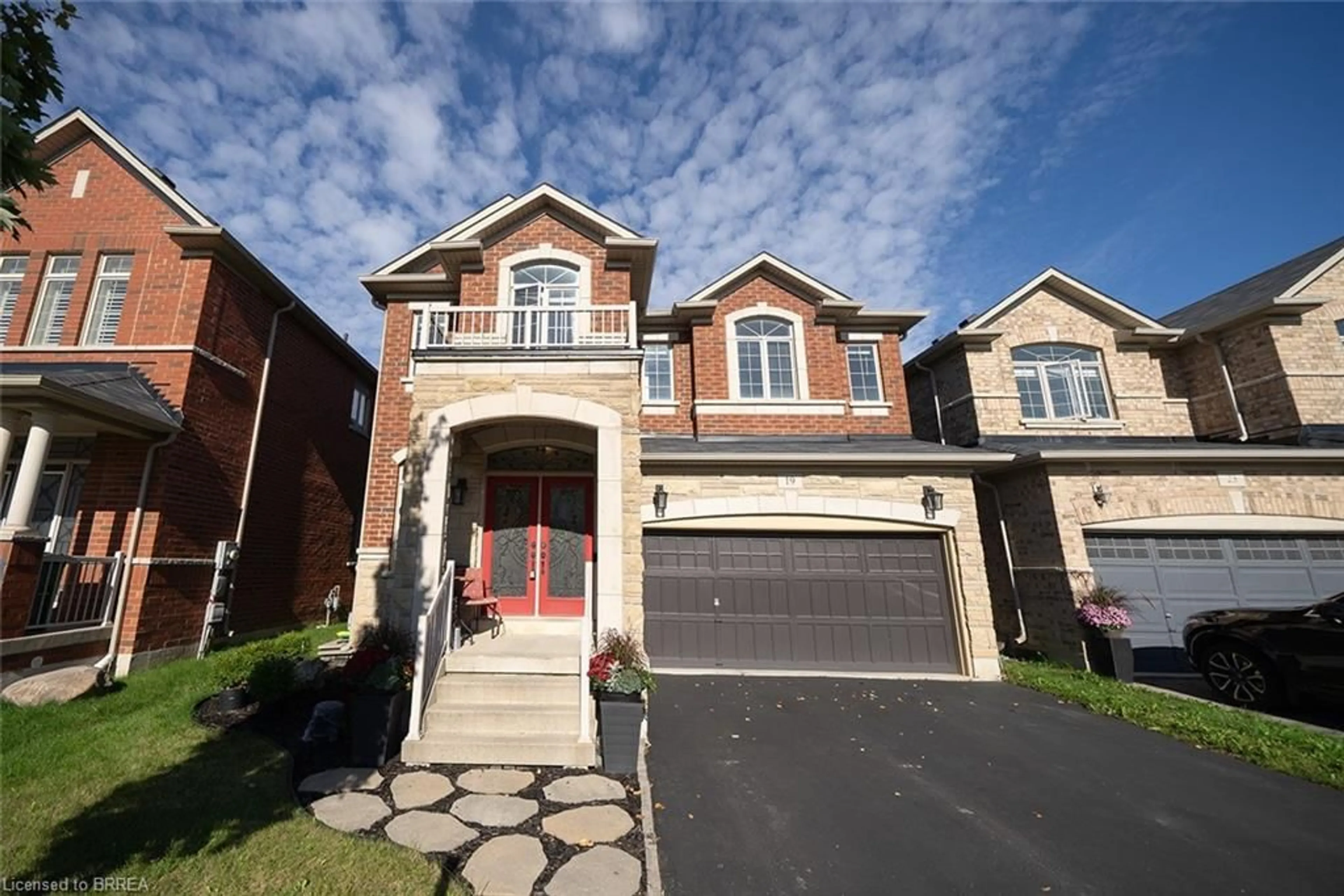 Home with brick exterior material for 19 Humphrey St, Waterdown Ontario L0R 2H7