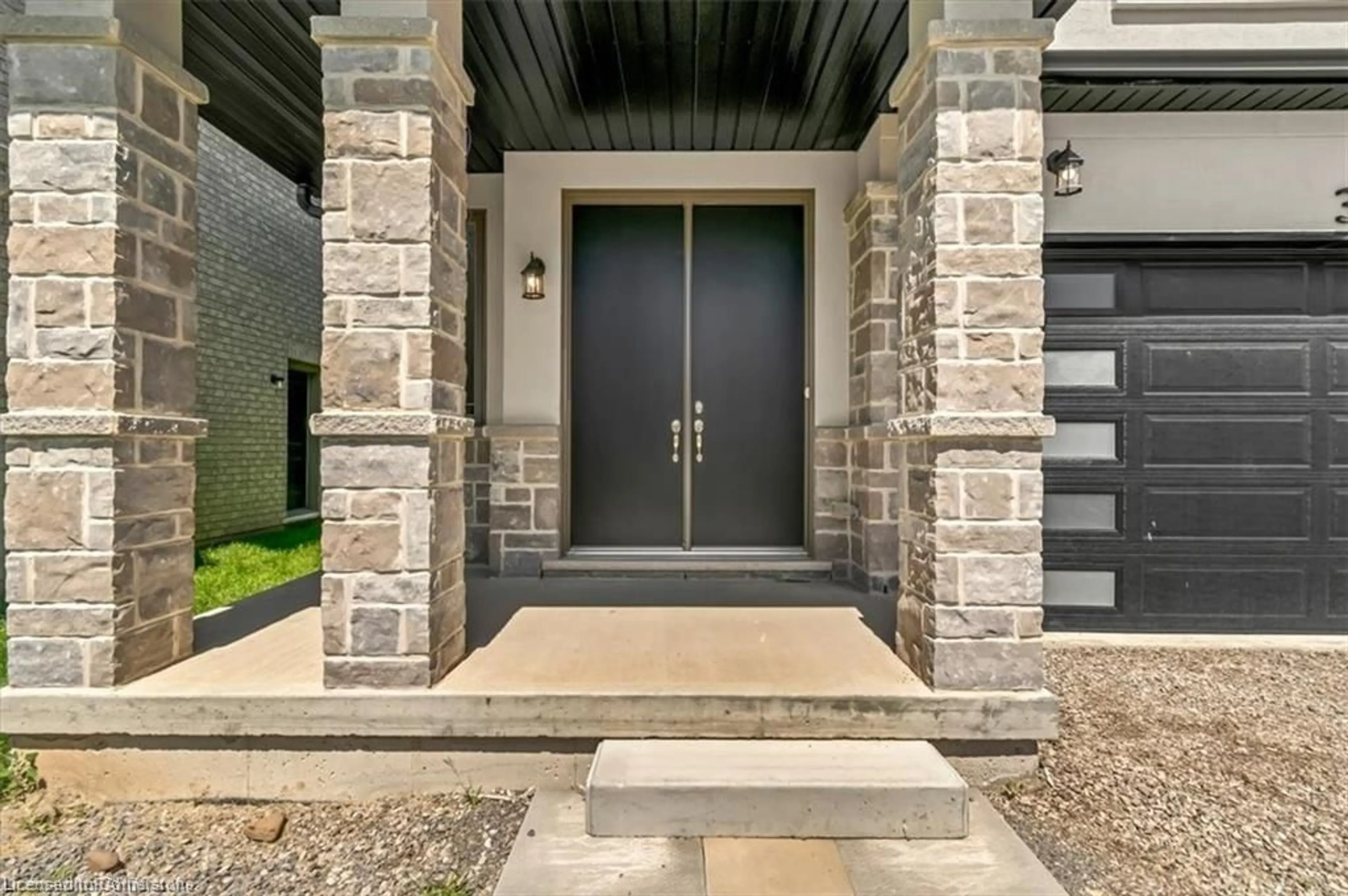 Indoor entryway, cement floor for 390 Southcote Rd, Ancaster Ontario L9G 2H9