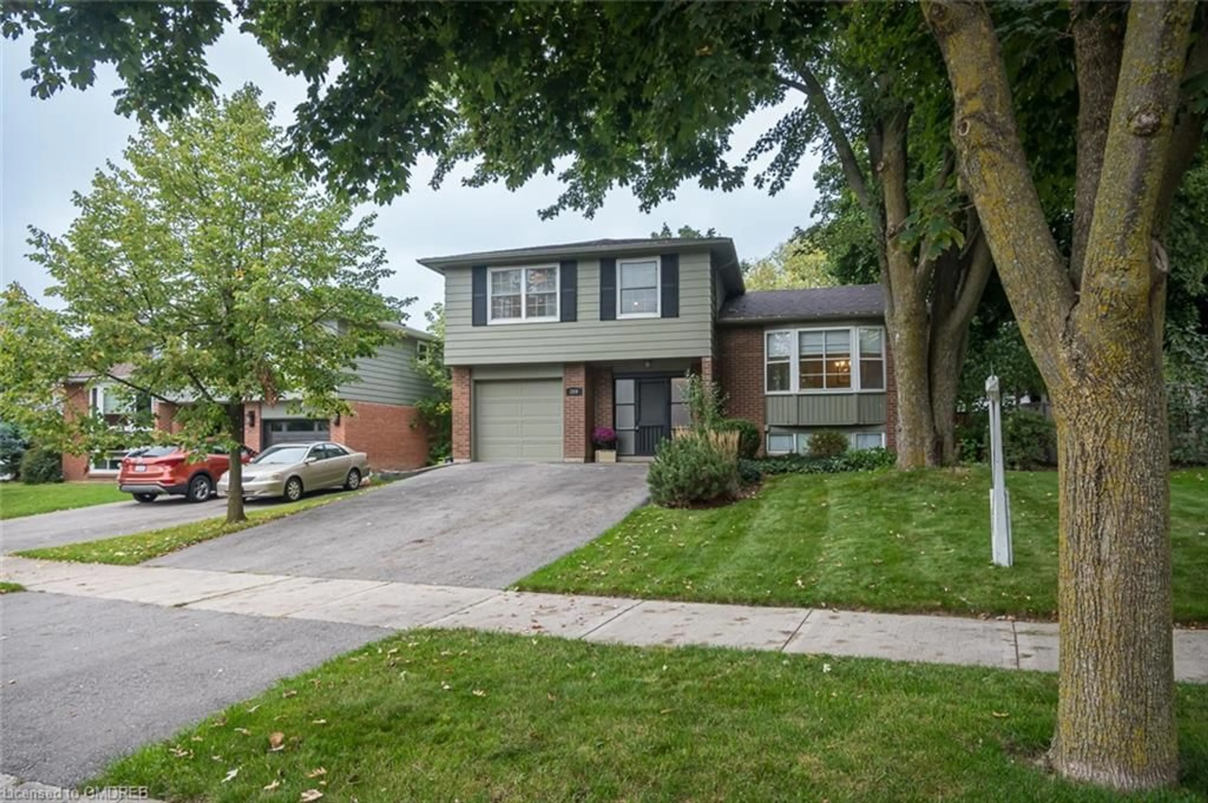 Frontside or backside of a home for 269 Ridge Dr, Milton Ontario L9T 1X2