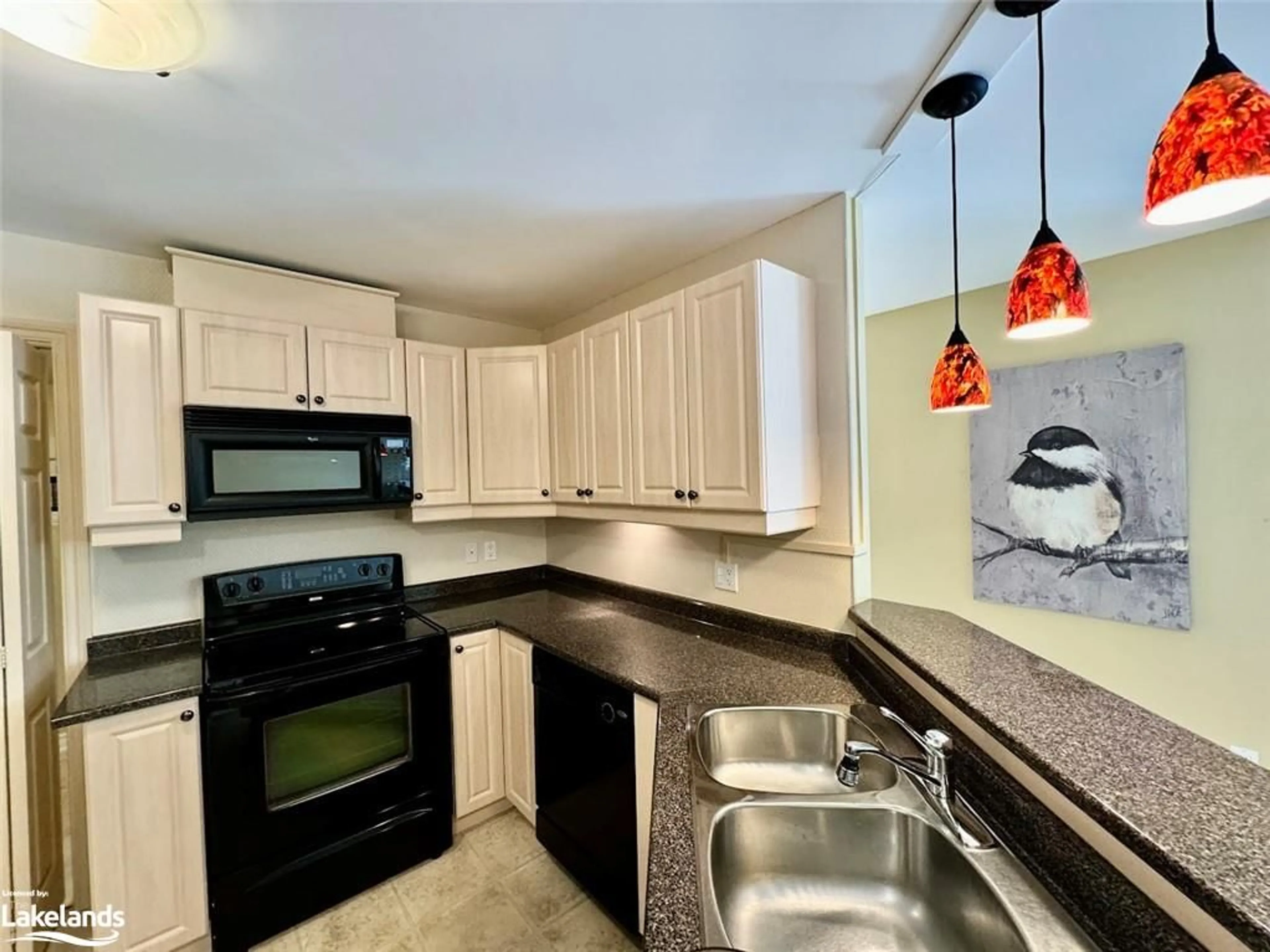 Standard kitchen, ceramic floors, cottage for 24 Dairy Lane #302, Huntsville Ontario P1H 0A4