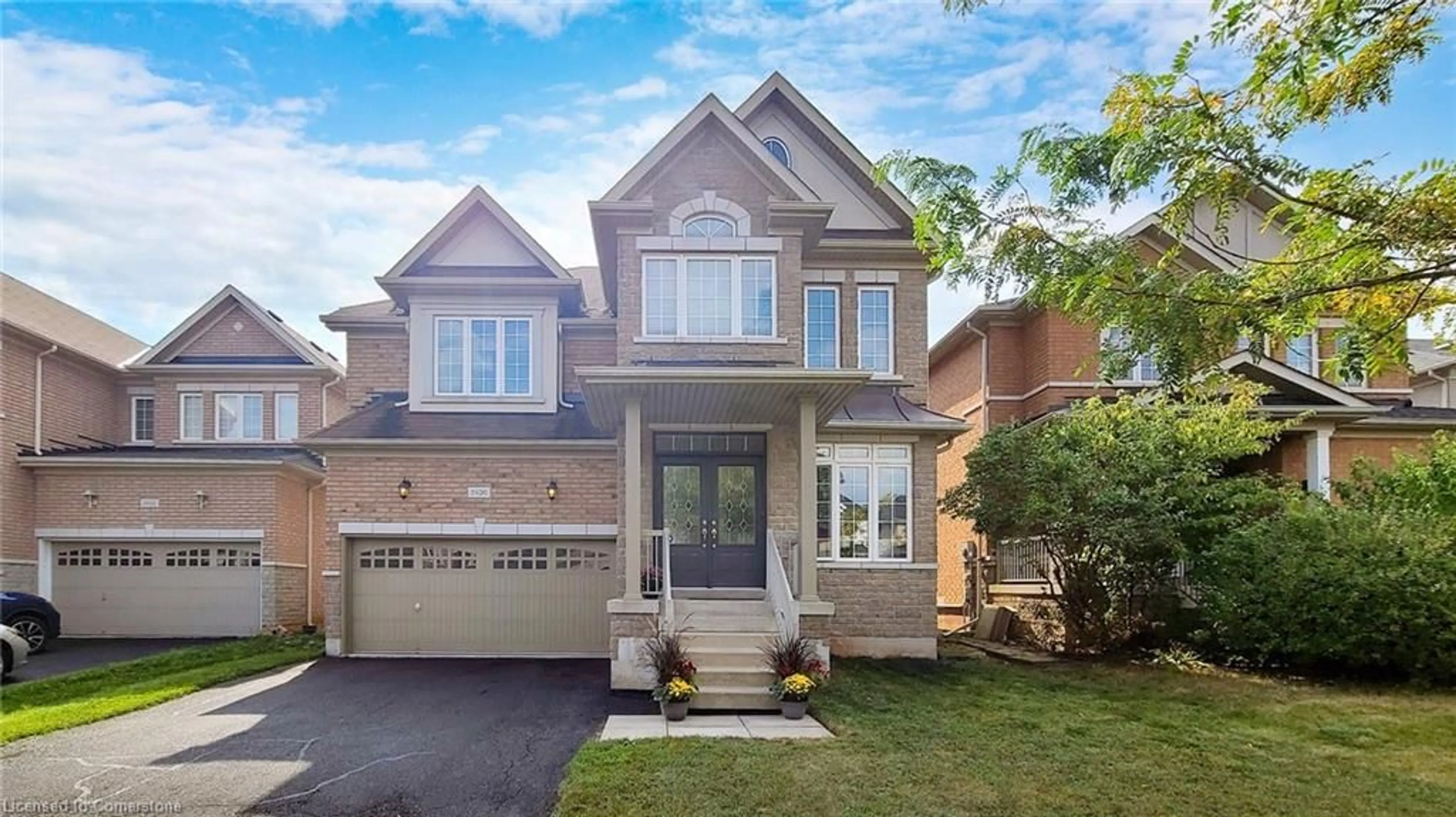 Frontside or backside of a home for 2436 North Ridge Trail, Oakville Ontario L6H 0B1