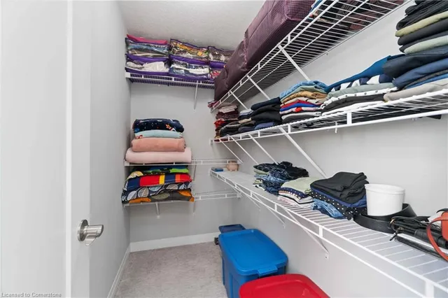 Additional property image - 126 Laguna Village Cres