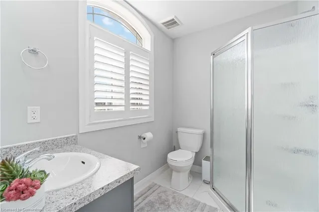 Additional property image - 126 Laguna Village Cres