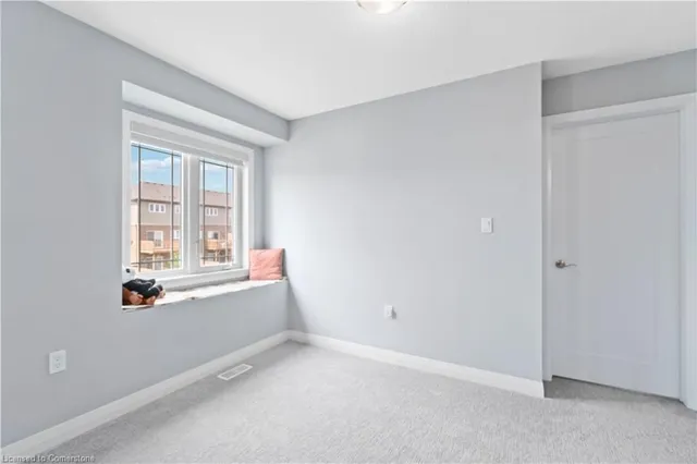 Additional property image - 126 Laguna Village Cres