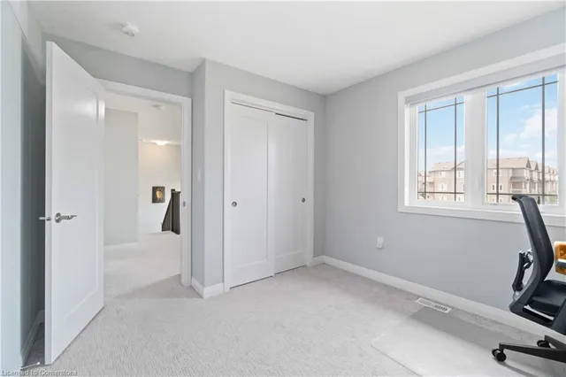 Additional property image - 126 Laguna Village Cres