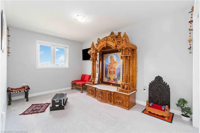 Additional property image - 126 Laguna Village Cres