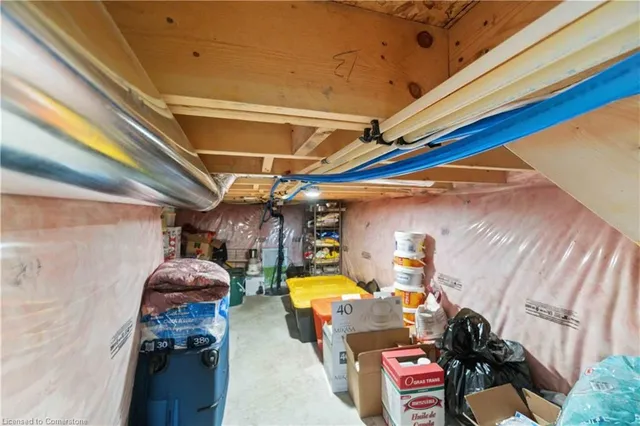 Additional property image - 126 Laguna Village Cres