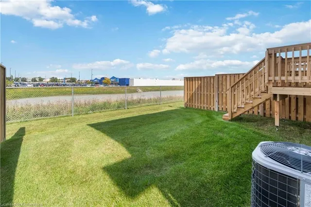 Additional property image - 126 Laguna Village Cres