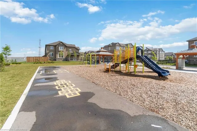 Additional property image - 126 Laguna Village Cres
