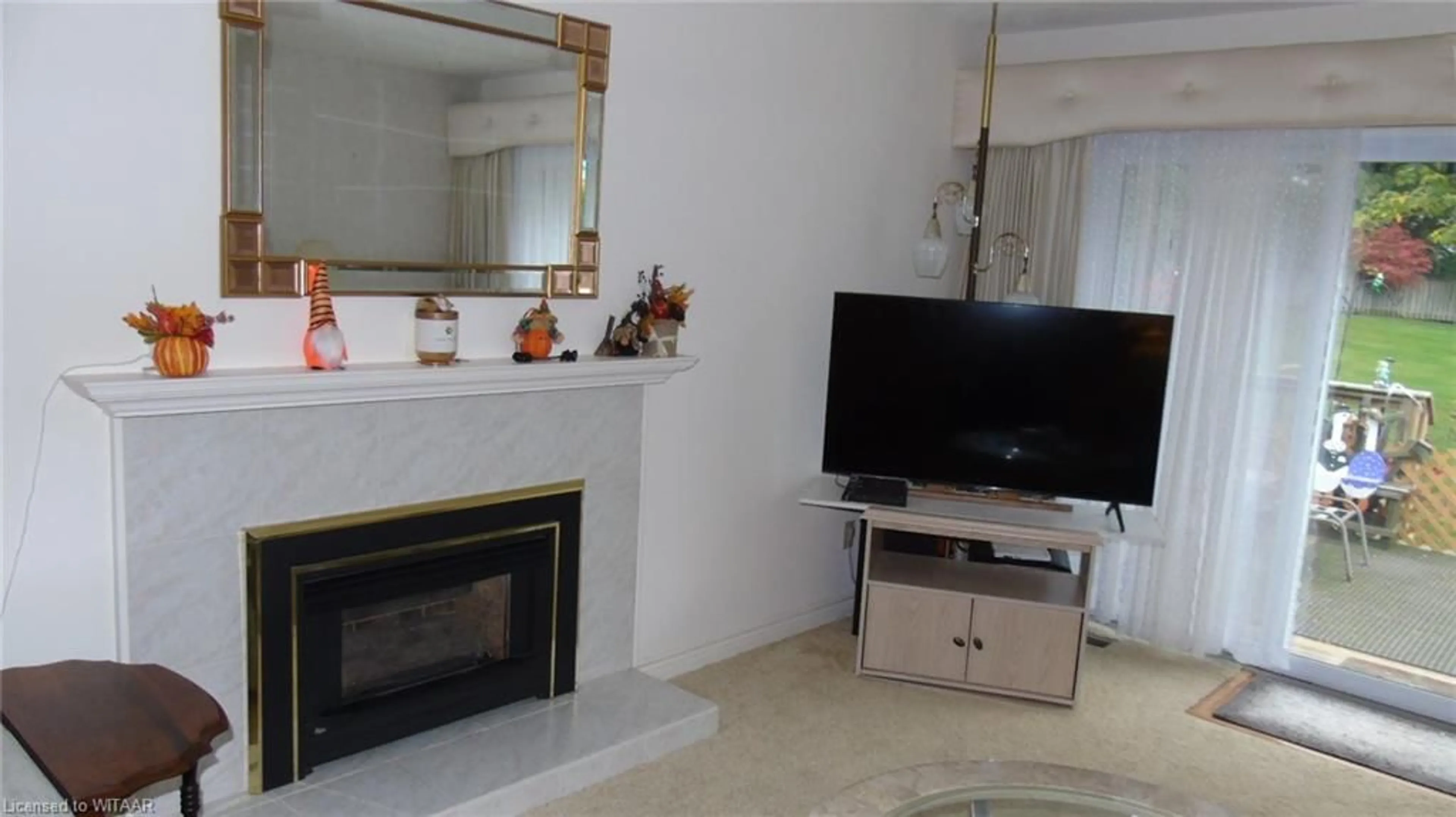 Living room, not visible floor for 5 Dereham Dr, Tillsonburg Ontario N4G 5L8