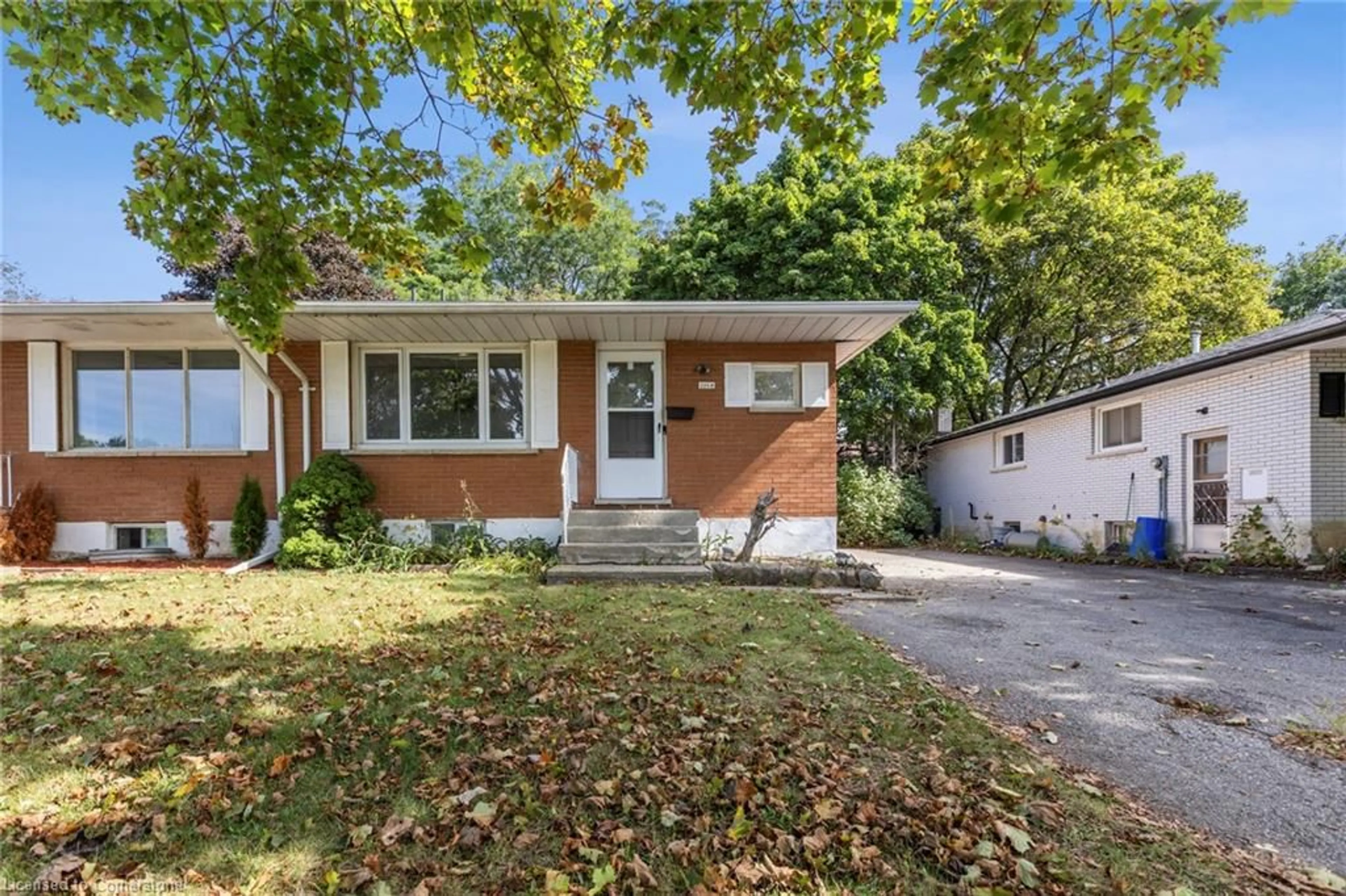 Frontside or backside of a home, cottage for 225B Cedarbrae Ave, Waterloo Ontario N2L 4S6