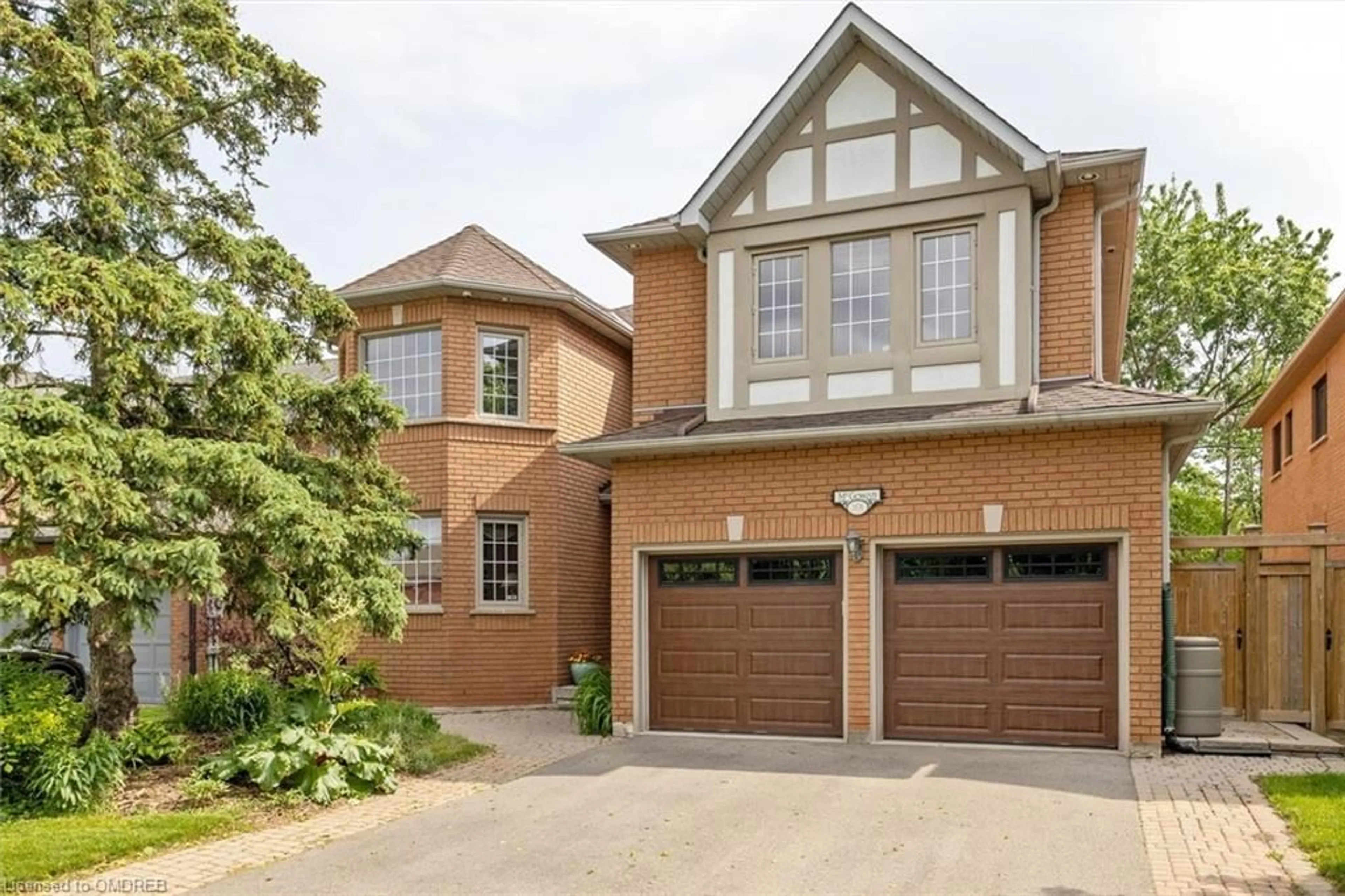 Home with brick exterior material for 391 March Cres, Oakville Ontario L6H 5X7