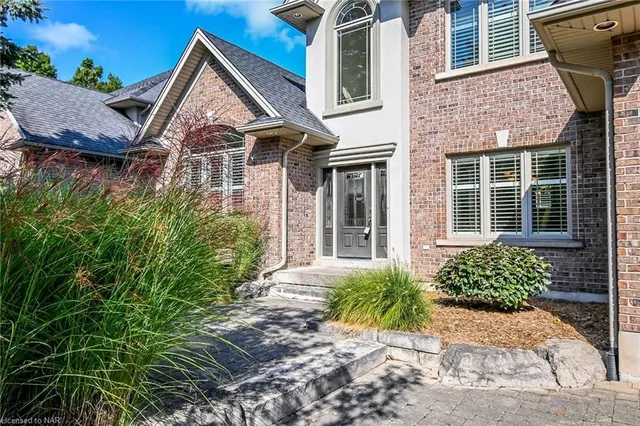 75 Kunda Park Boulevard, Fonthill 3