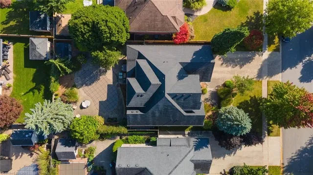 75 Kunda Park Boulevard, Fonthill 4
