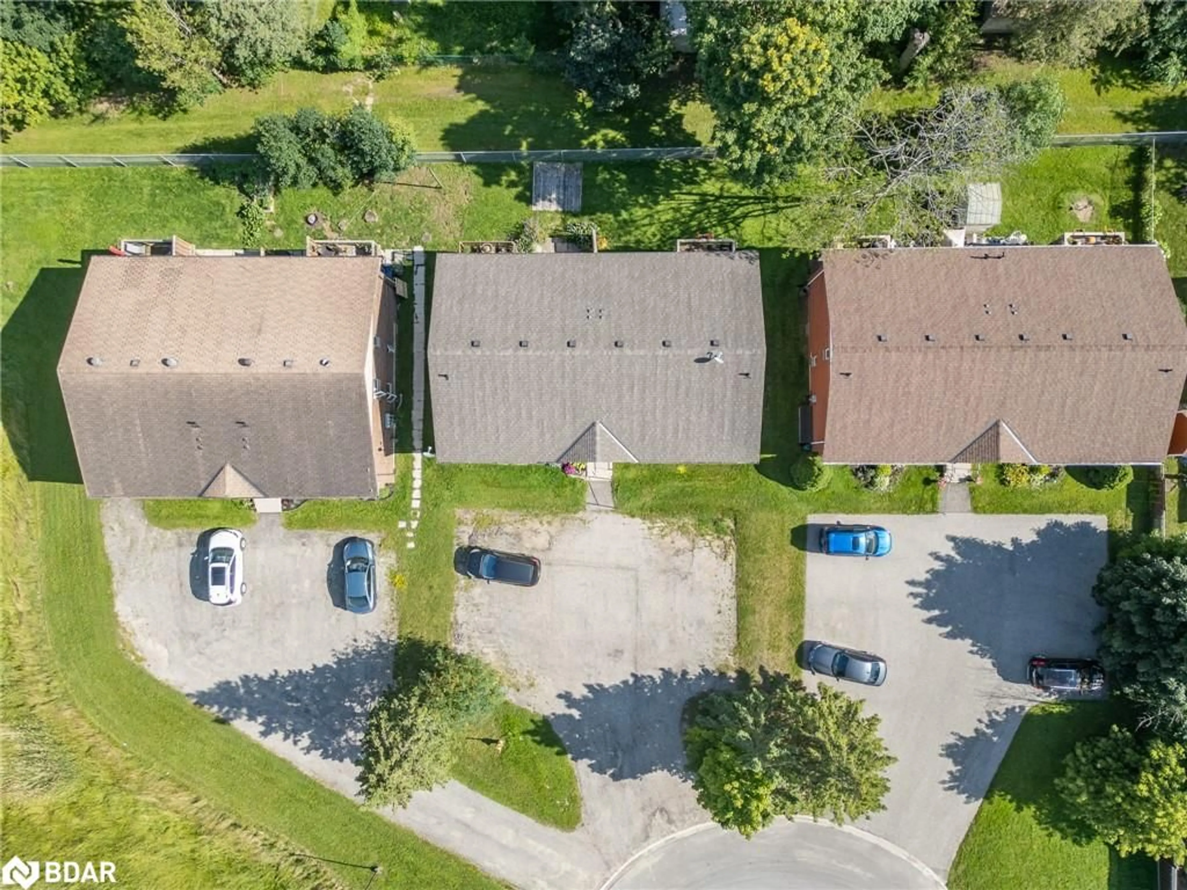 Frontside or backside of a home, the street view for 209 Sarah Ct Crt, Shelburne Ontario L9V 2Z8