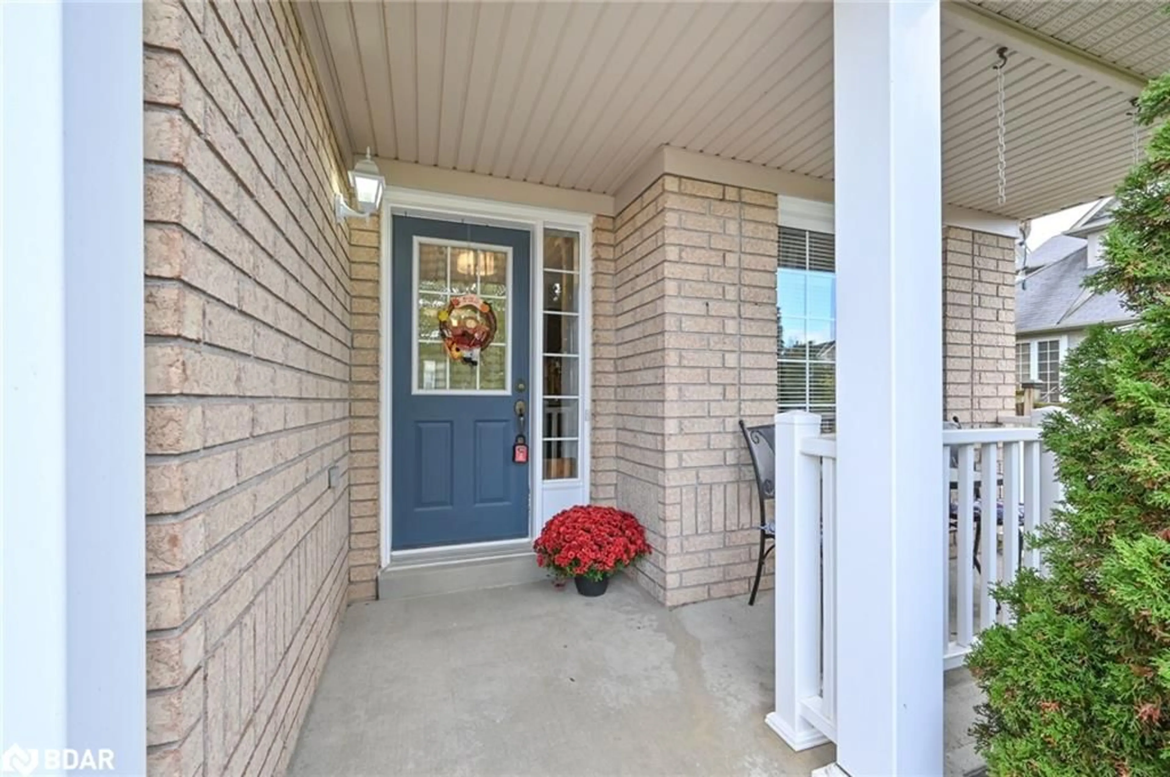 Indoor entryway, wood floors for 225 Berry St, Shelburne Ontario L9V 3E1