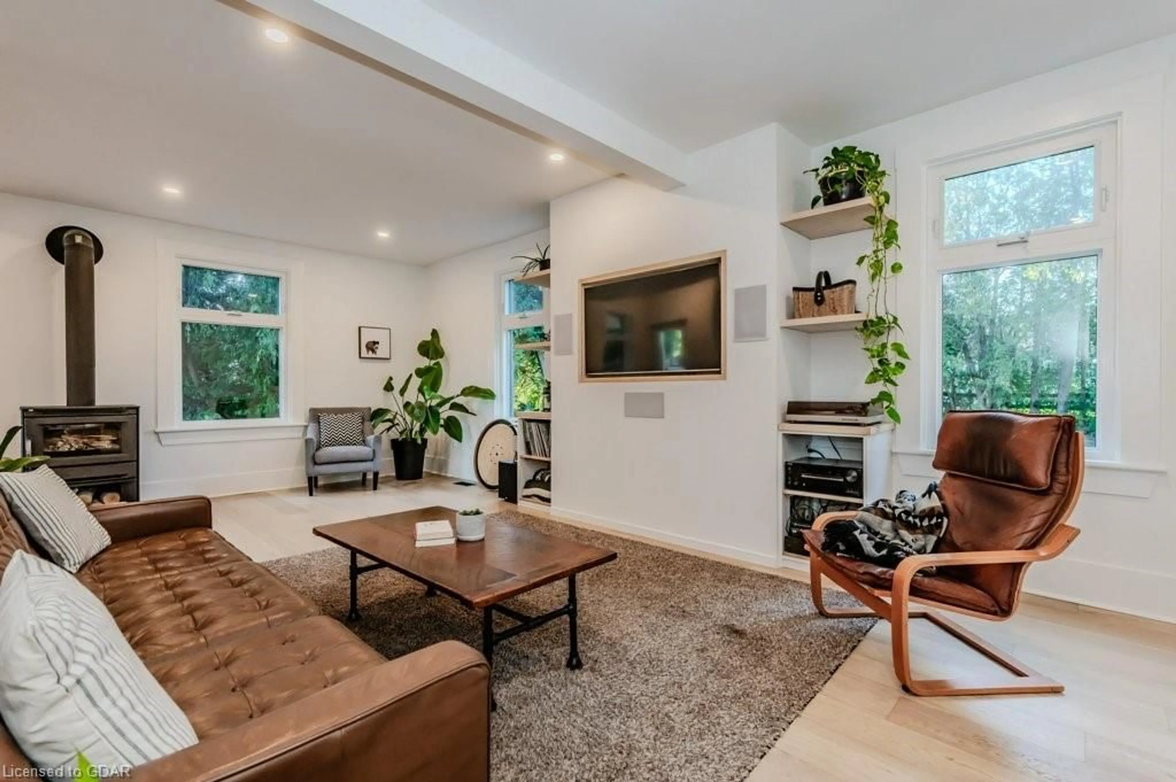 Living room, wood floors for 5161 Jones Baseline Rd, Guelph Ontario N1H 6H8